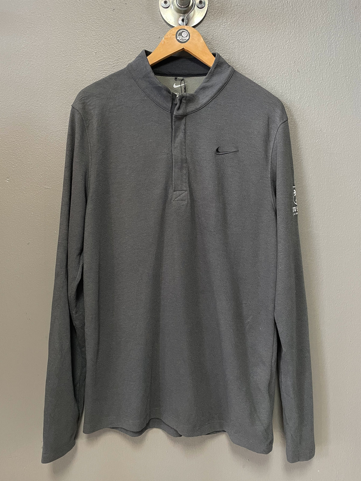 Nike Dri-FIT1/4 Zip Pullover - Large