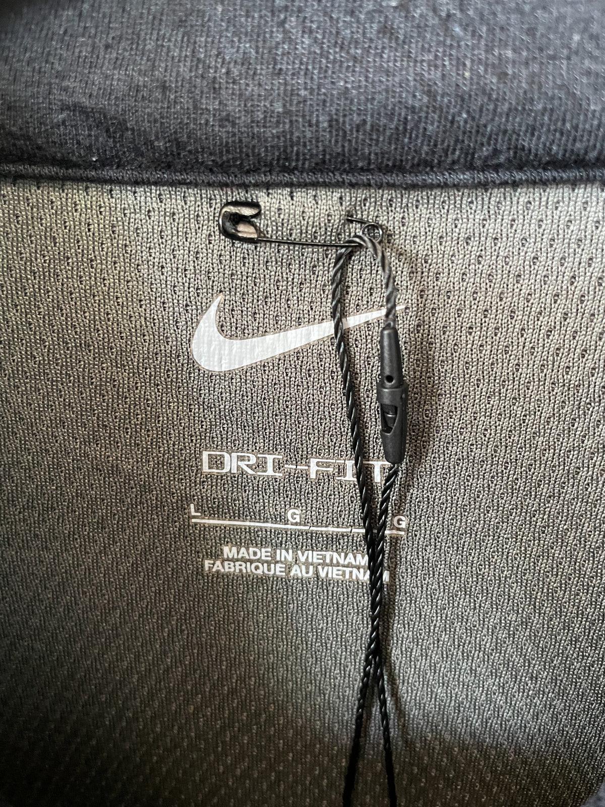 Nike Dri-FIT1/4 Zip Pullover - Large