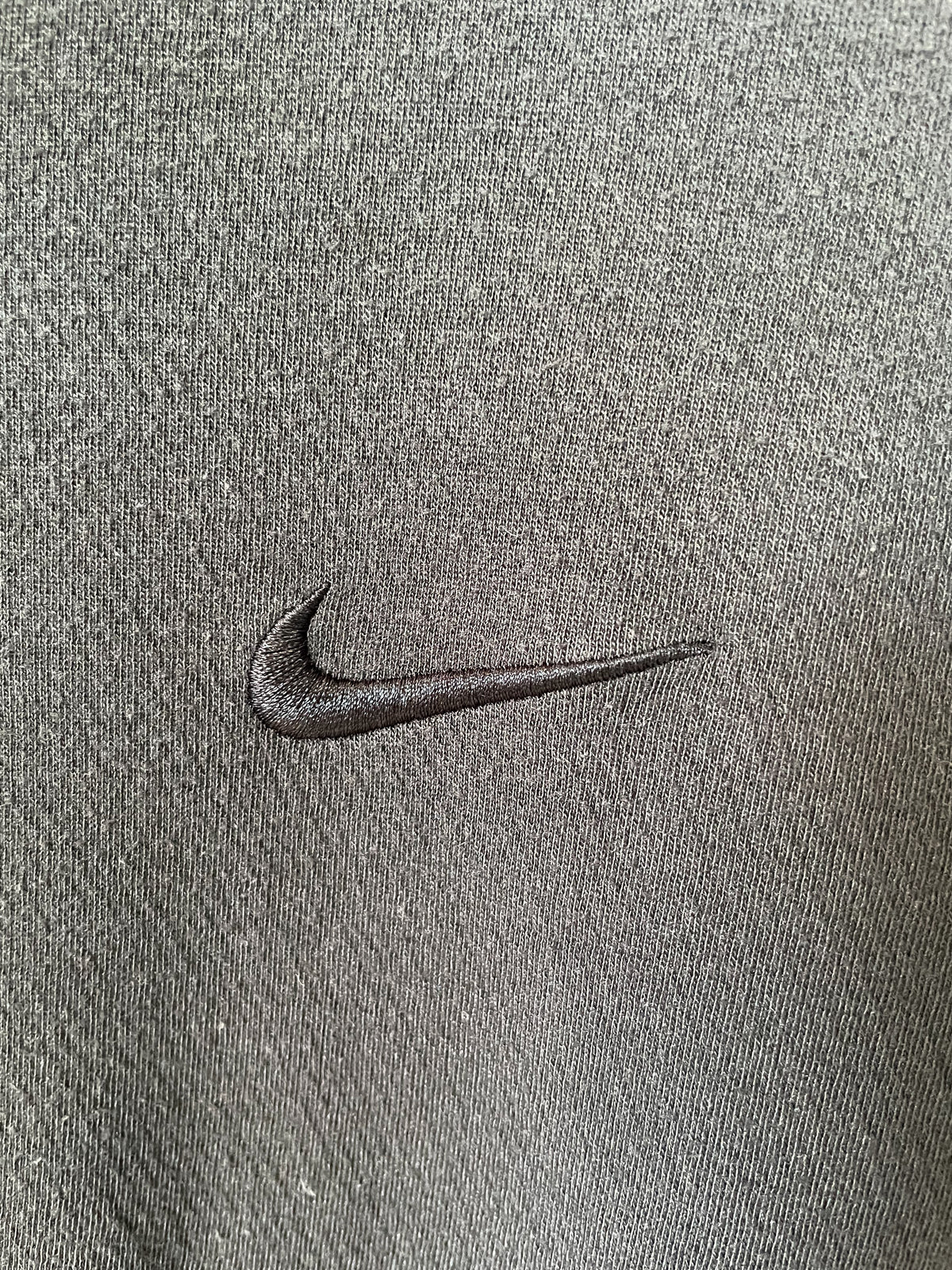 Nike Dri-FIT1/4 Zip Pullover - Large
