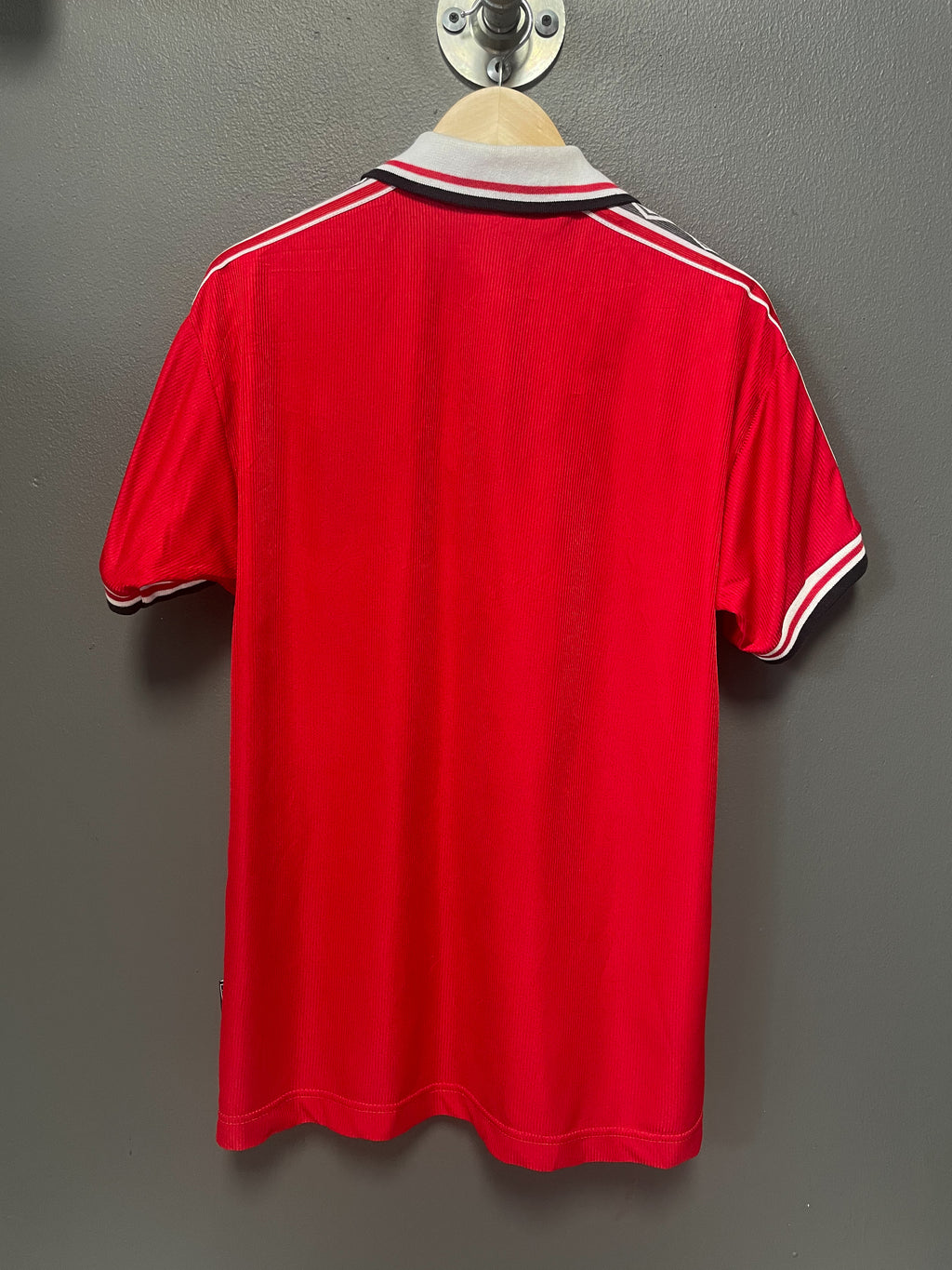 Manchester United 1998/99 Home Umbro Football Jersey - Large