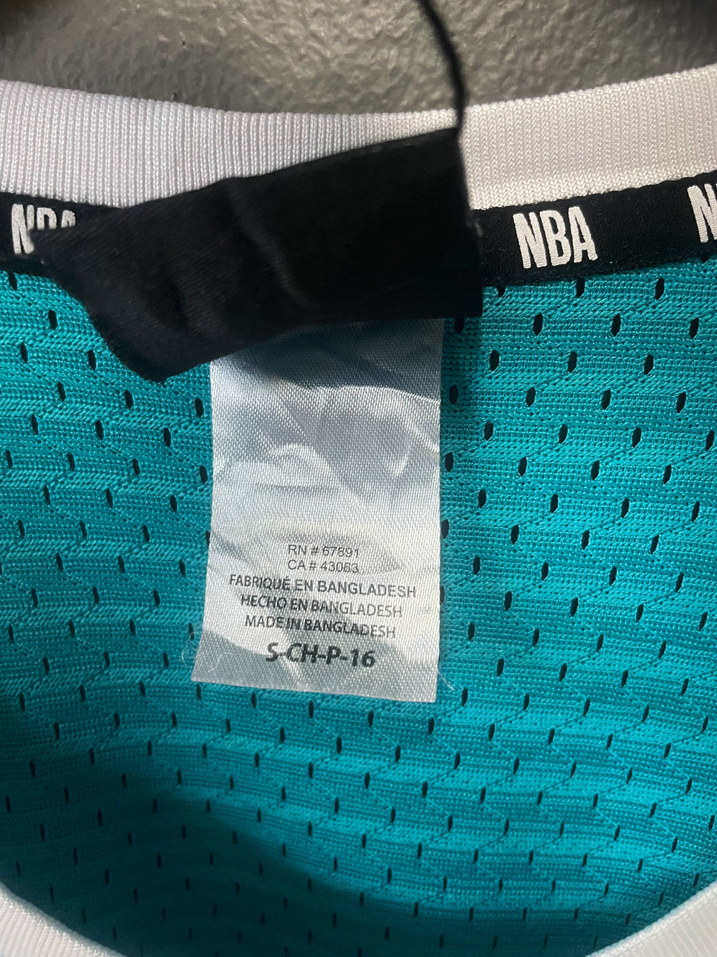 Charlotte Hornets NBA Basketball Vest - Small