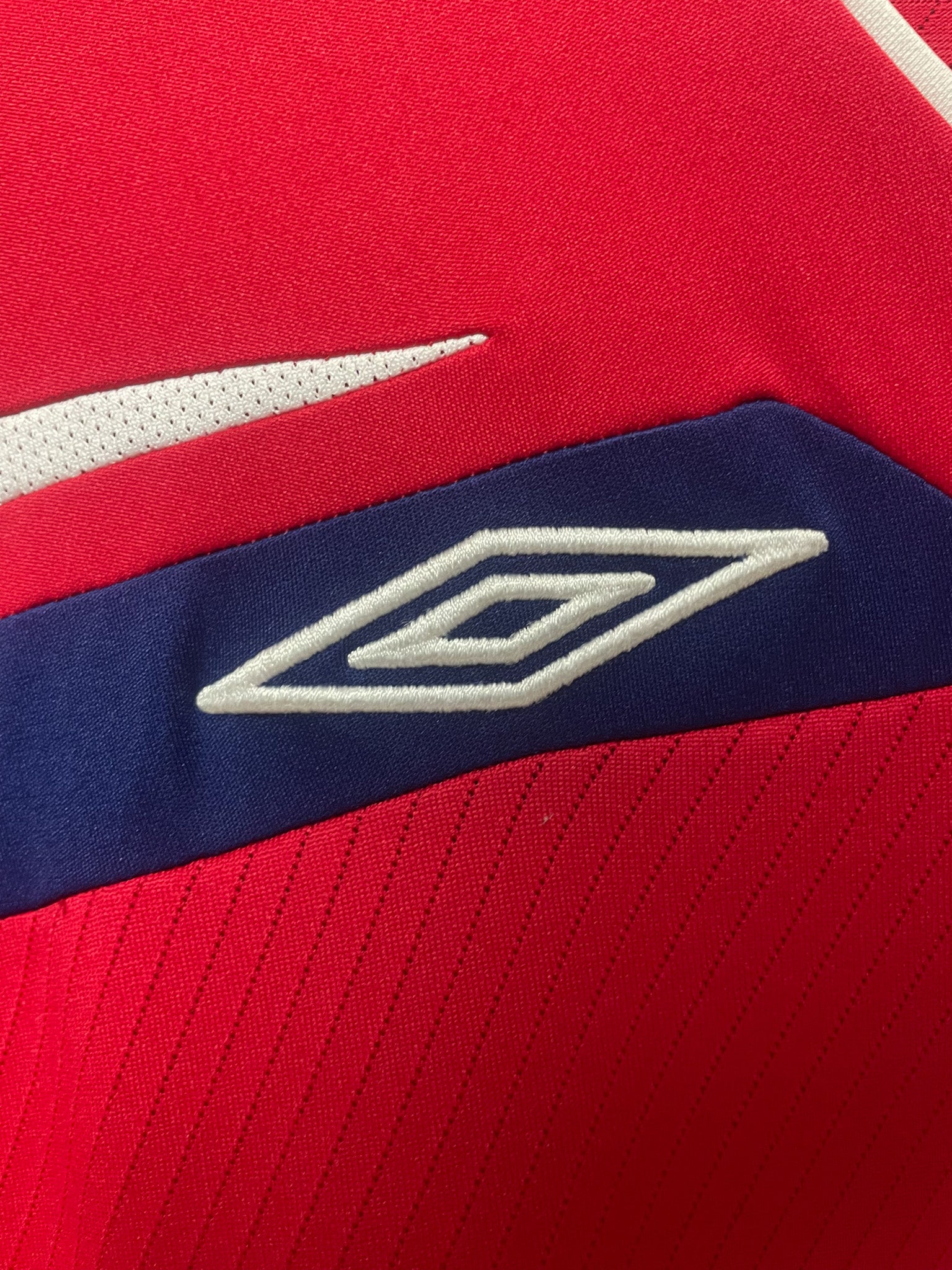 England 2008/10 Umbro Football Jersey - Extra Large