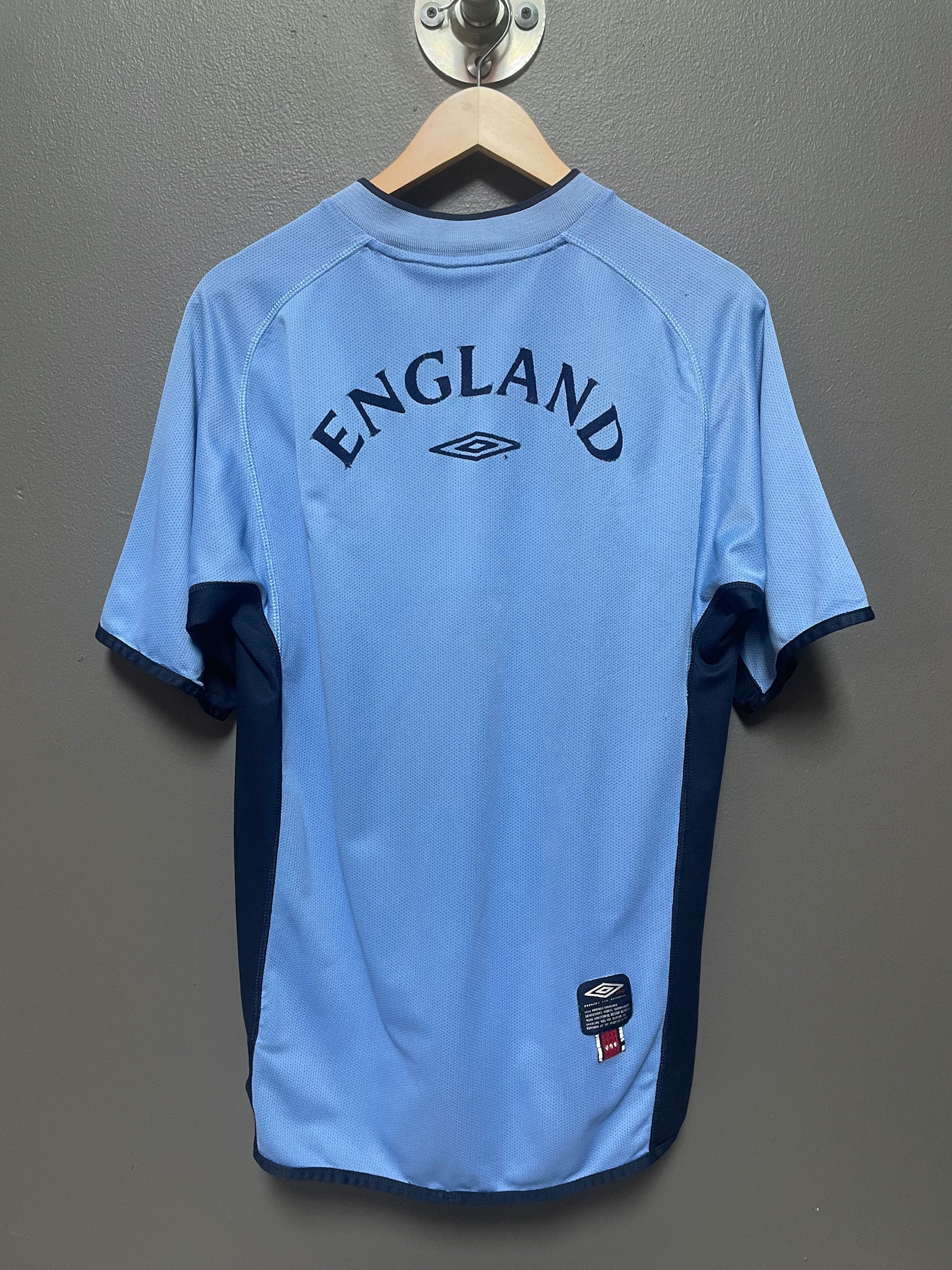 England Umbro 2002/03 Training Football Jersey - Large