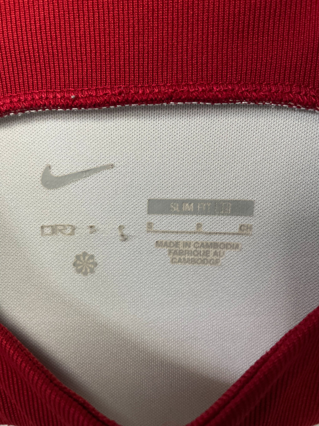 Liverpool FC 2022/23 Nike Training Kit Football Jersey - Small