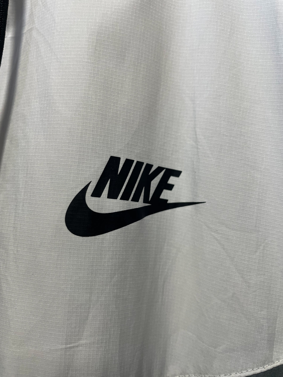 Nike Windrunner Hooded Jacket - Large
