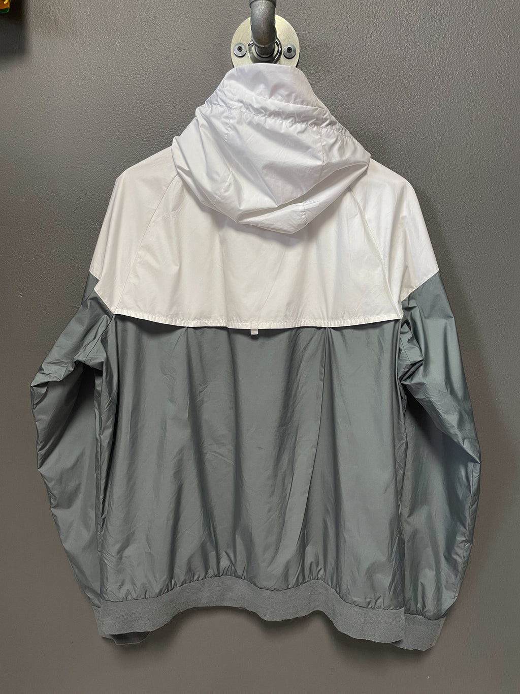 Nike Windrunner Hooded Jacket - Large