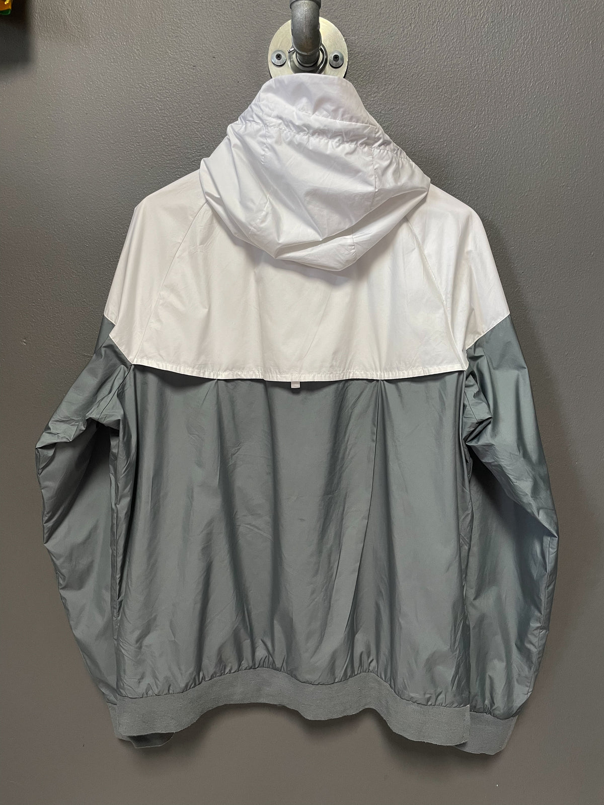 Nike Windrunner Hooded Jacket - Large
