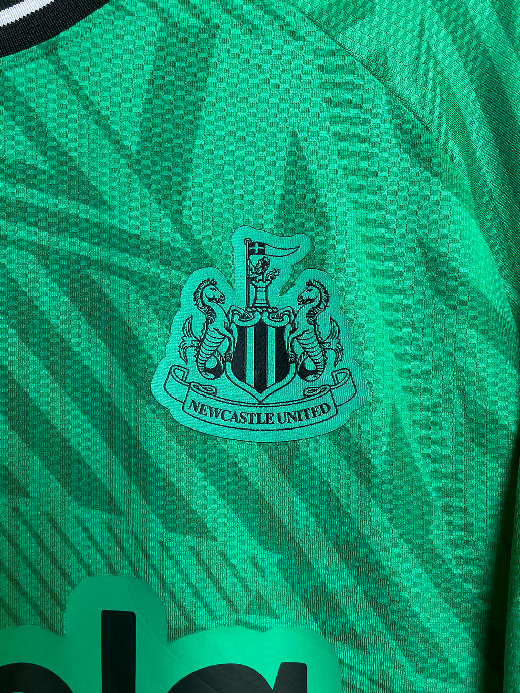 Newscastle United FC 2023/24 Away Castore Football Jersey - Large