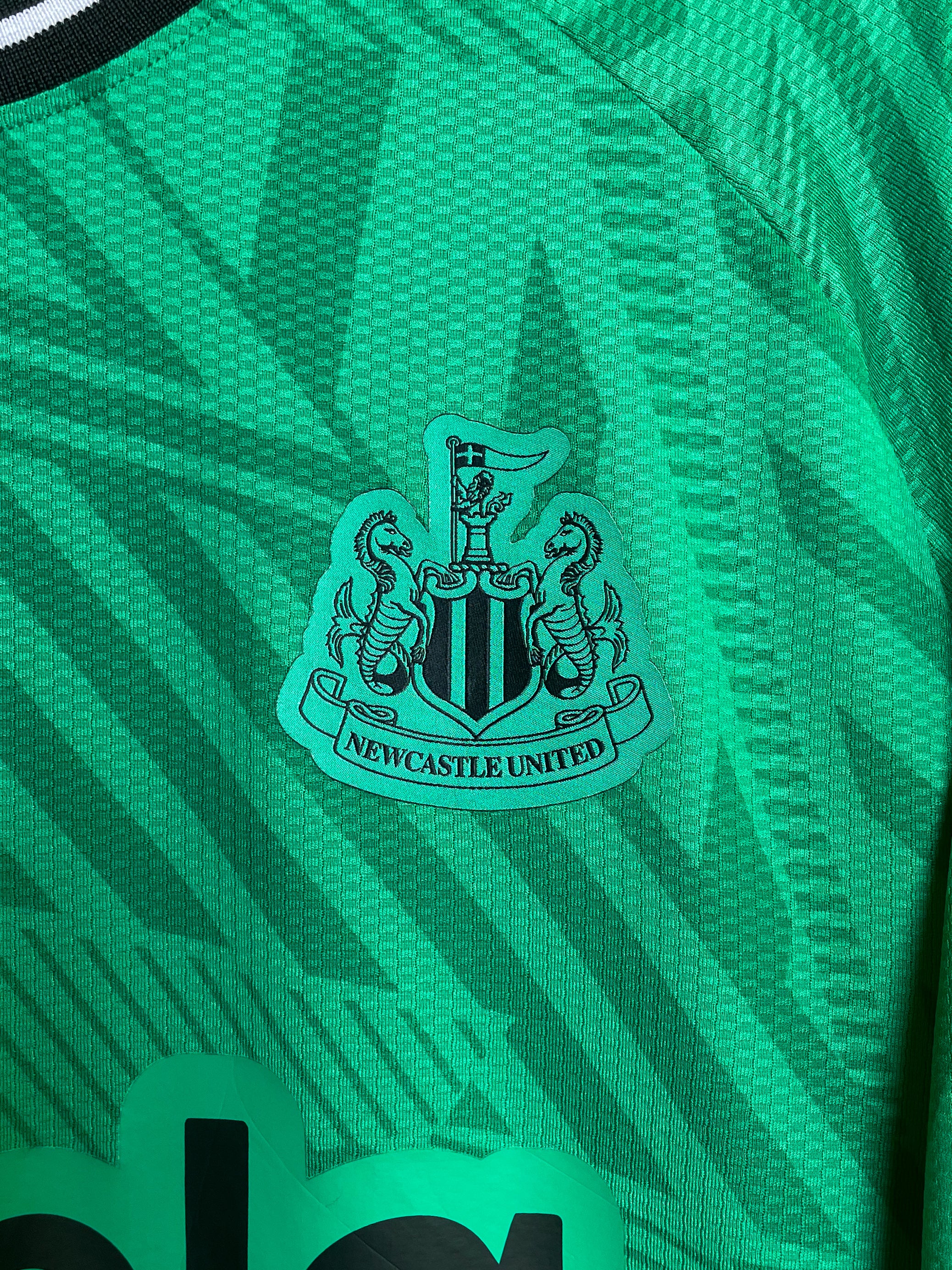 Newscastle United FC 2023/24 Away Castore Football Jersey - Large