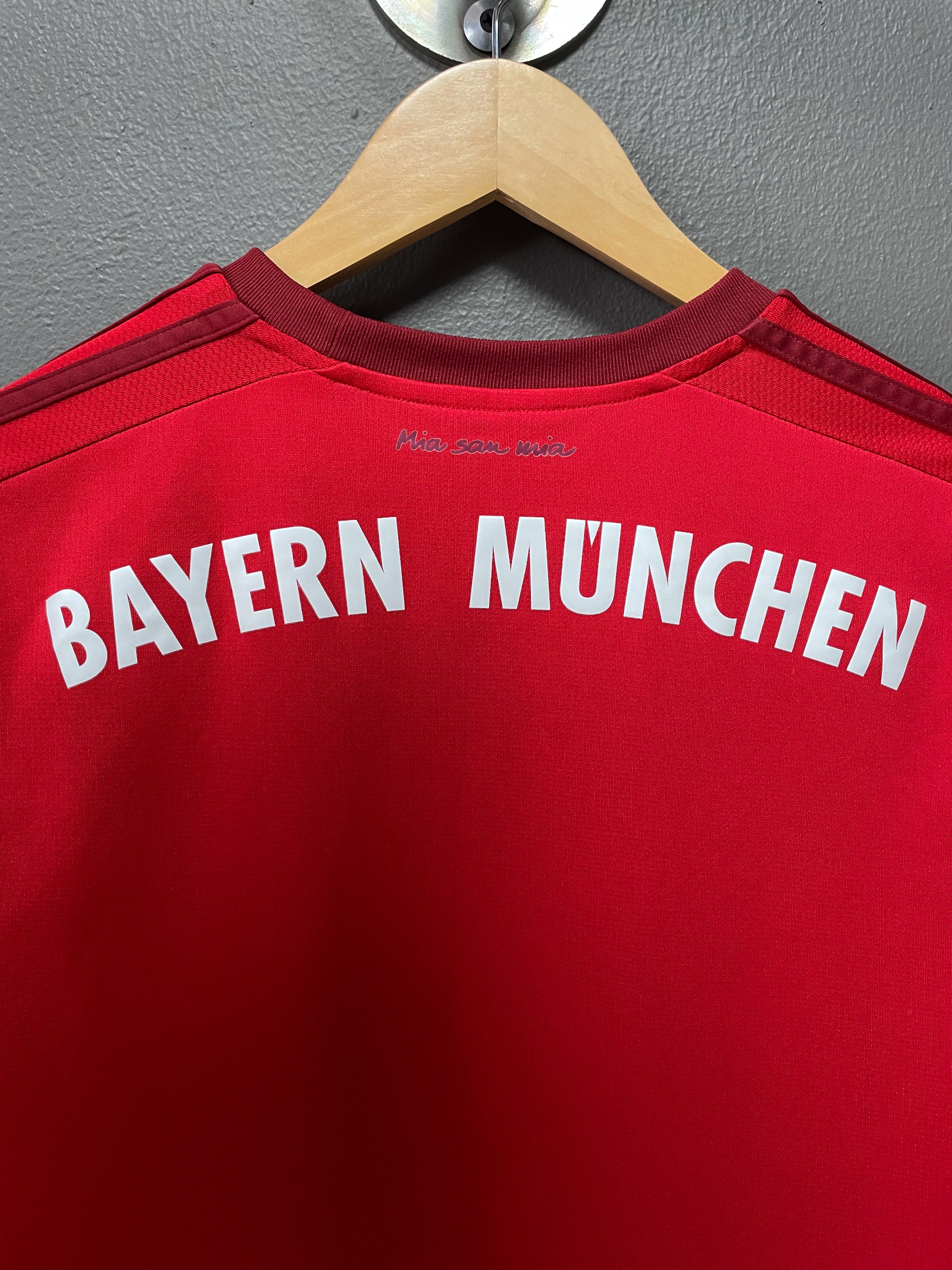 Bayern Munich 2015/16 Adidas Home Football Jersey - Medium