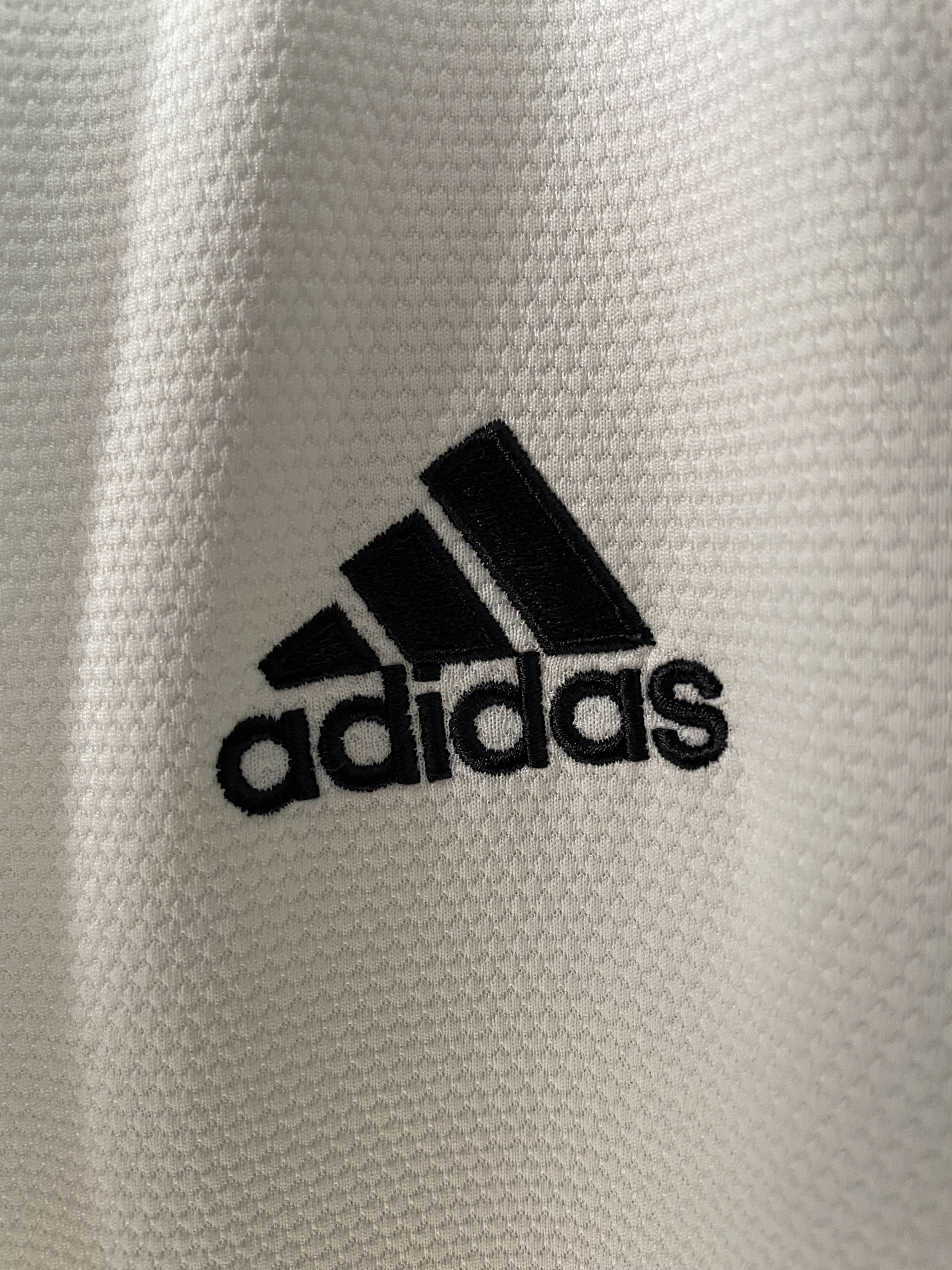 Real Madrid 2018/19 Adidas Home Football Jersey - Small