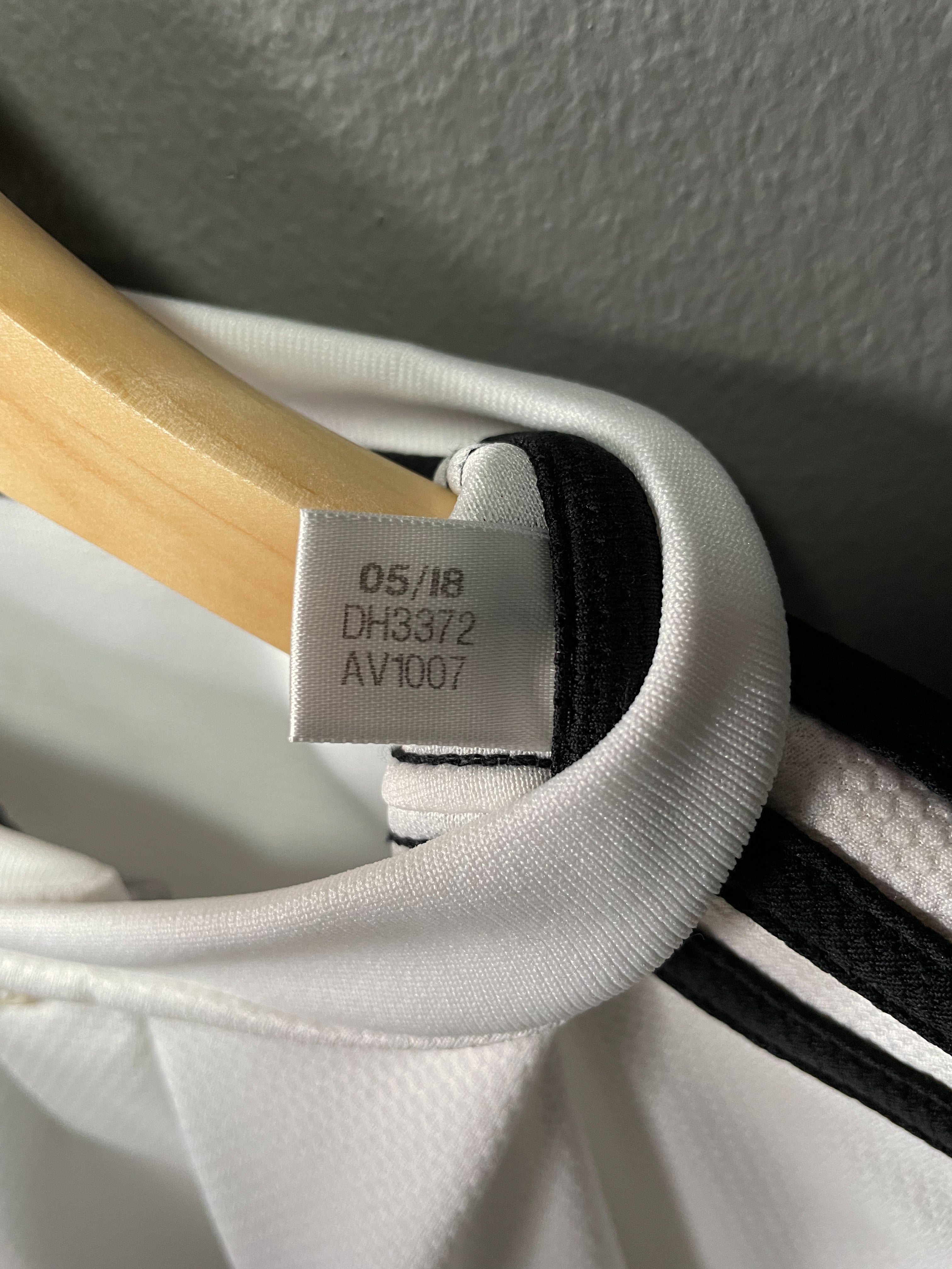 Real Madrid 2018/19 Adidas Home Football Jersey - Small