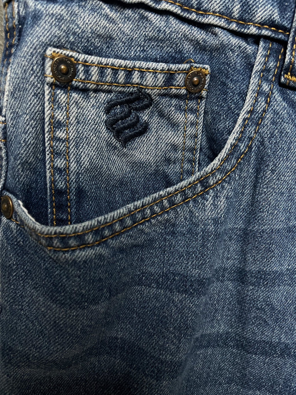 Rocawear Y2K Denim Shorts - 32 (Medium)