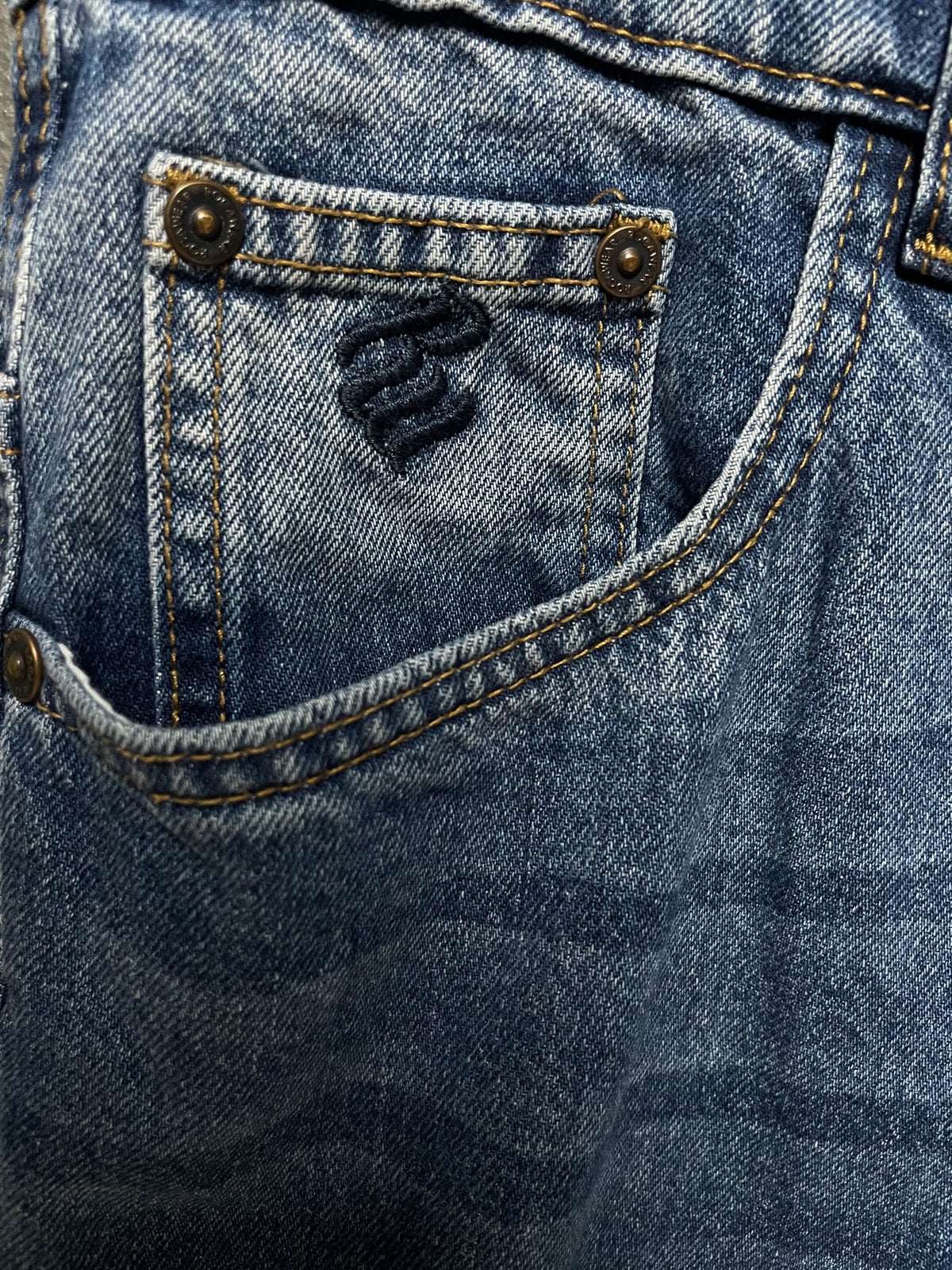 Rocawear Y2K Denim Shorts - 32 (Medium)