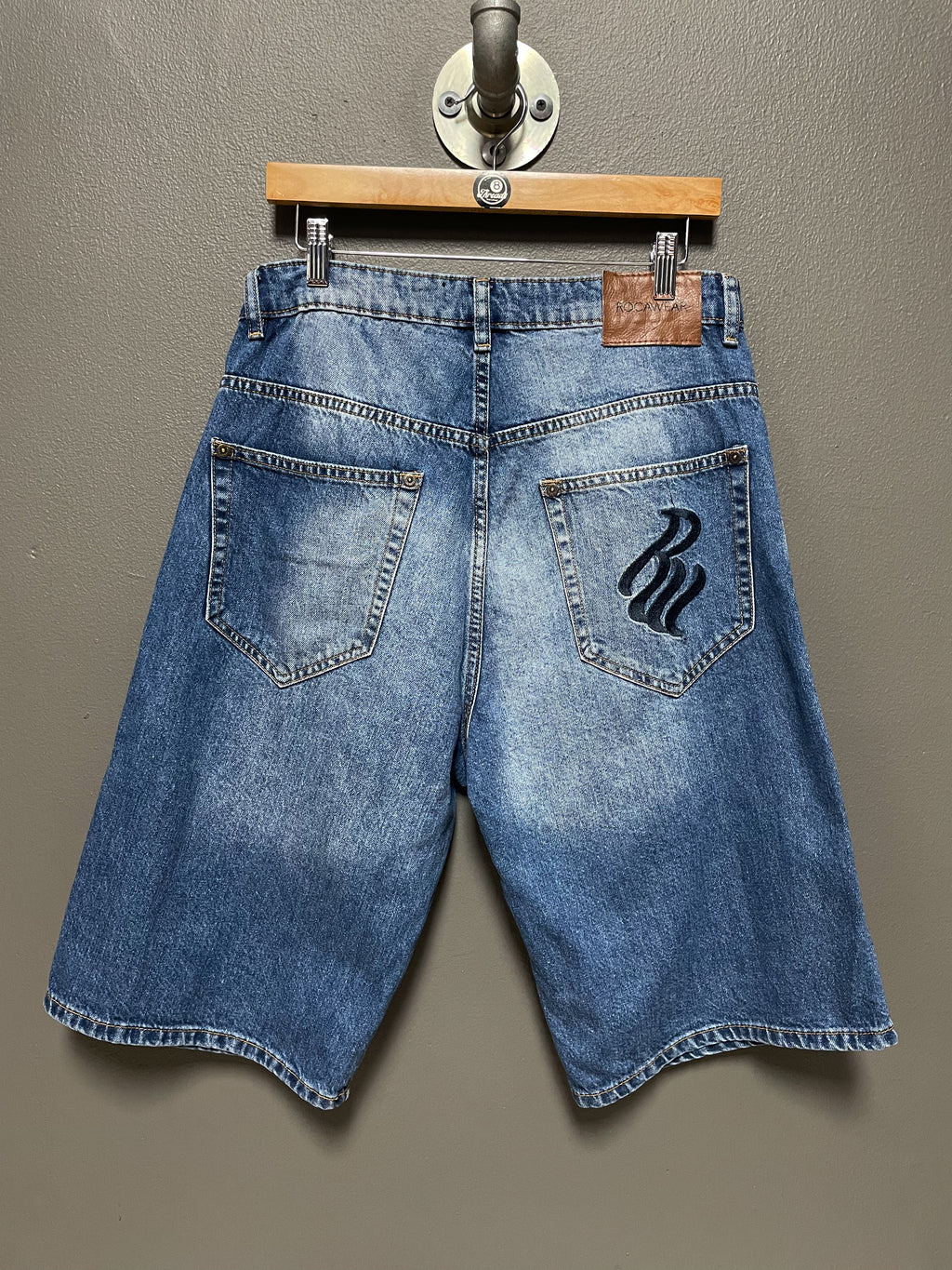 Rocawear Y2K Denim Shorts - 32 (Medium)
