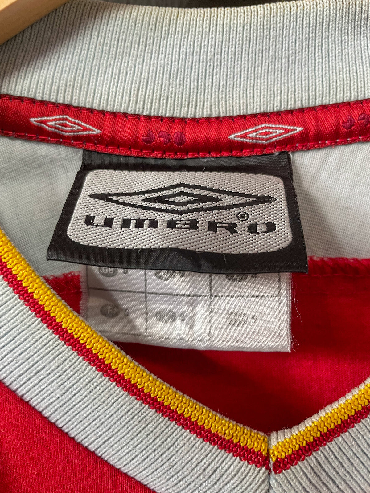 Galatasaray S.K Retro Umbro Football Tee - Medium