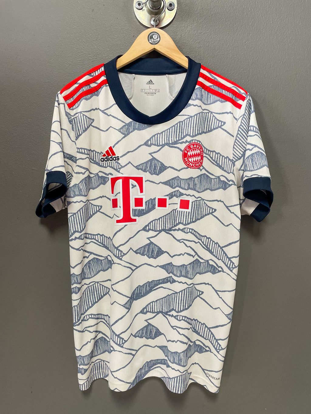 Bayern Munich 2022/23 Adidas Third Kit Football Jersey - Large