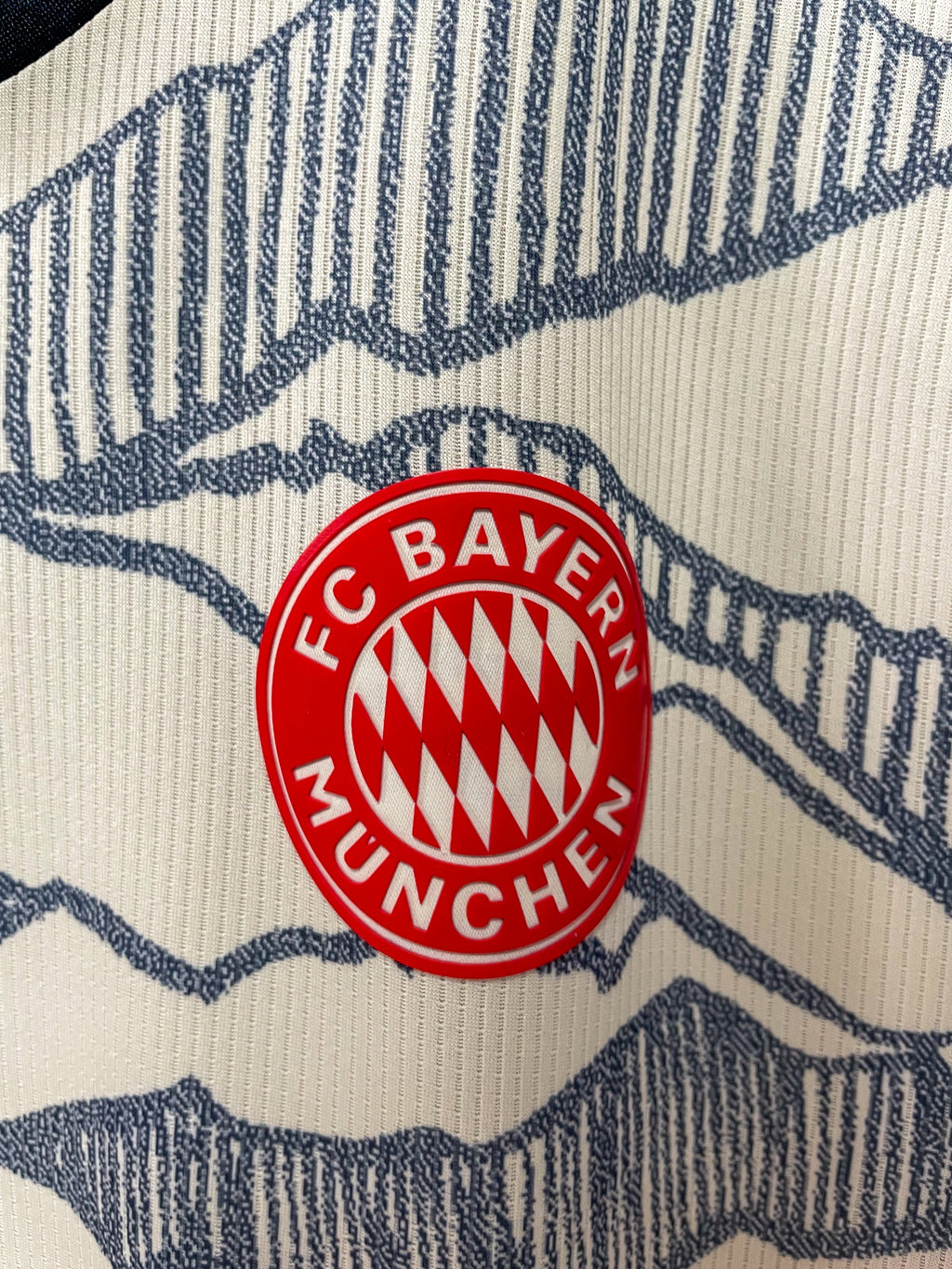 Bayern Munich 2022/23 Adidas Third Kit Football Jersey - Large