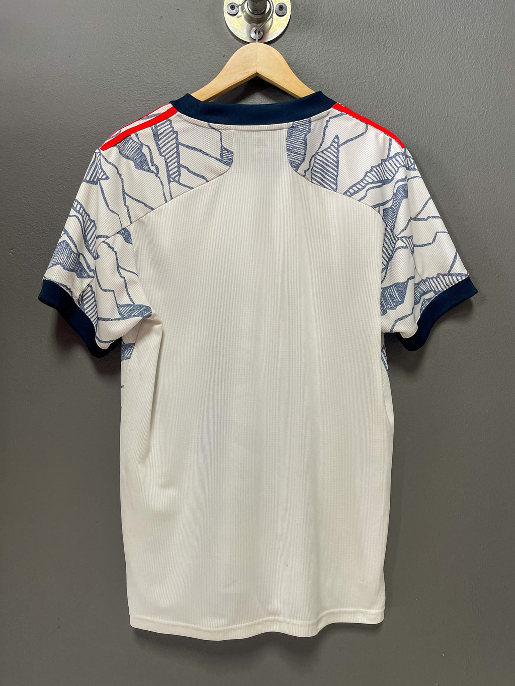 Bayern Munich 2022/23 Adidas Third Kit Football Jersey - Large