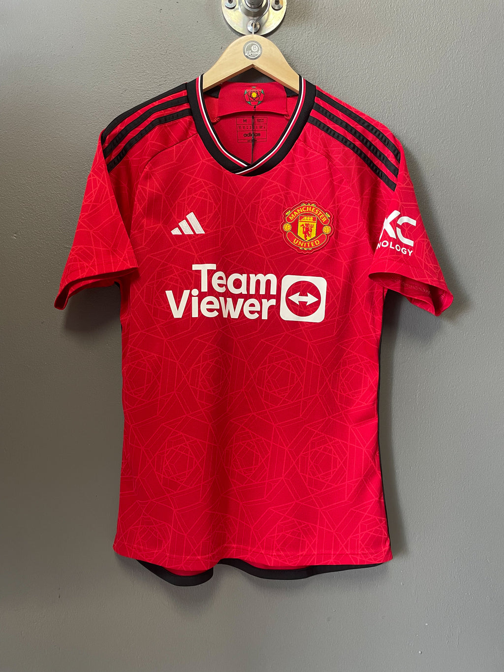 Manchester United 2023/24 Adidas Home Football Jersey - Medium
