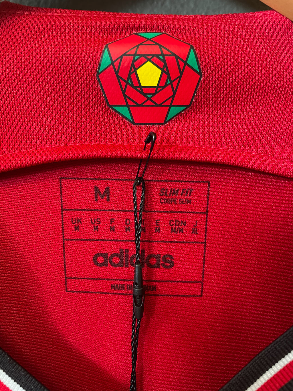 Manchester United 2023/24 Adidas Home Football Jersey - Medium
