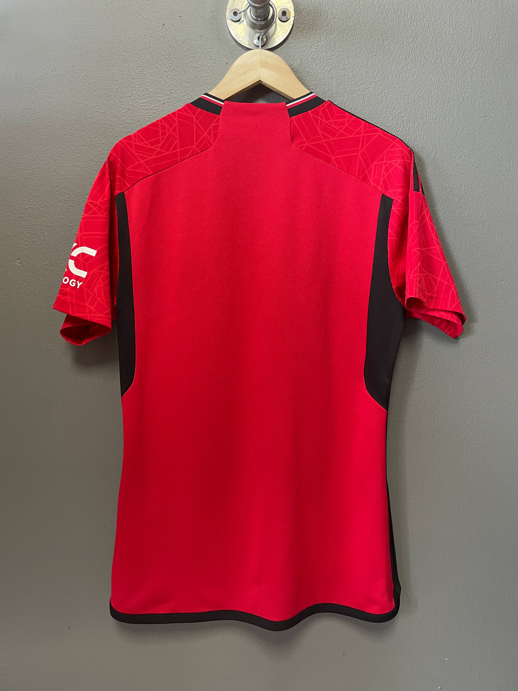 Manchester United 2023/24 Adidas Home Football Jersey - Medium