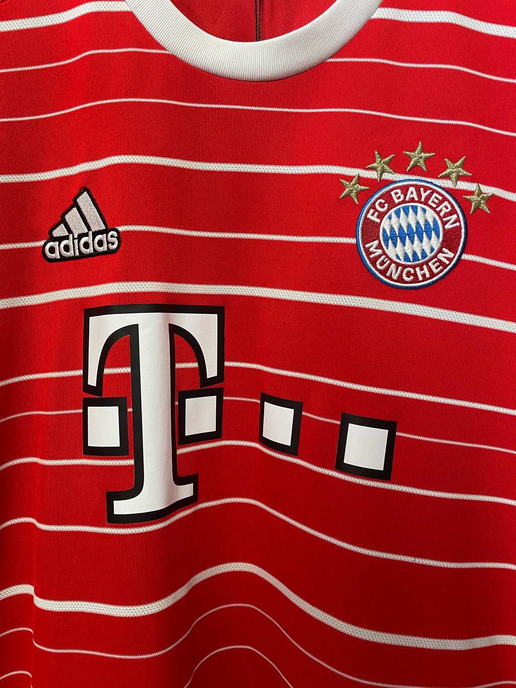 FC Bayern Munich 2022/23 Adidas Home Football Jersey - Large