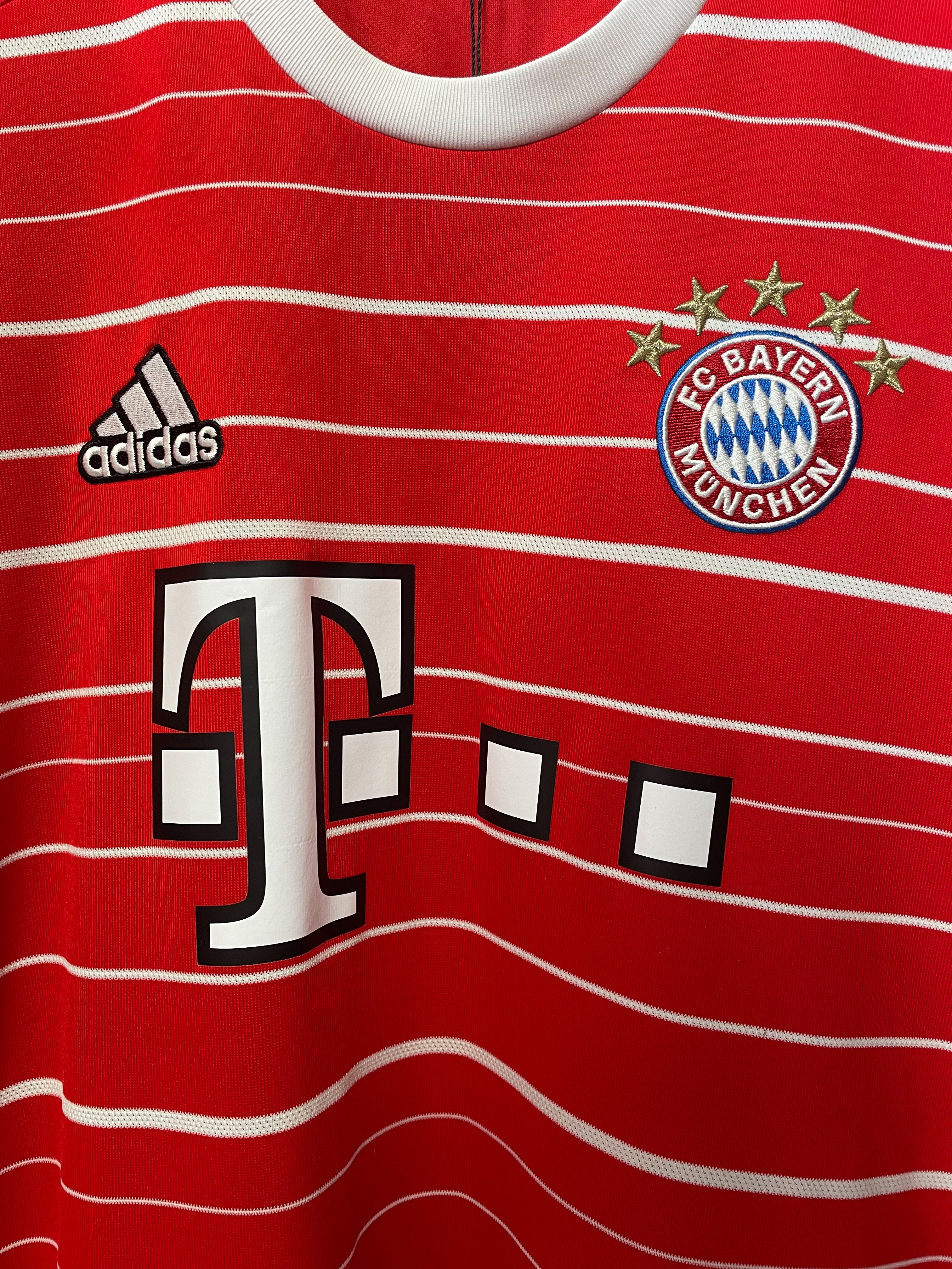 FC Bayern Munich 2022/23 Adidas Home Football Jersey - Large