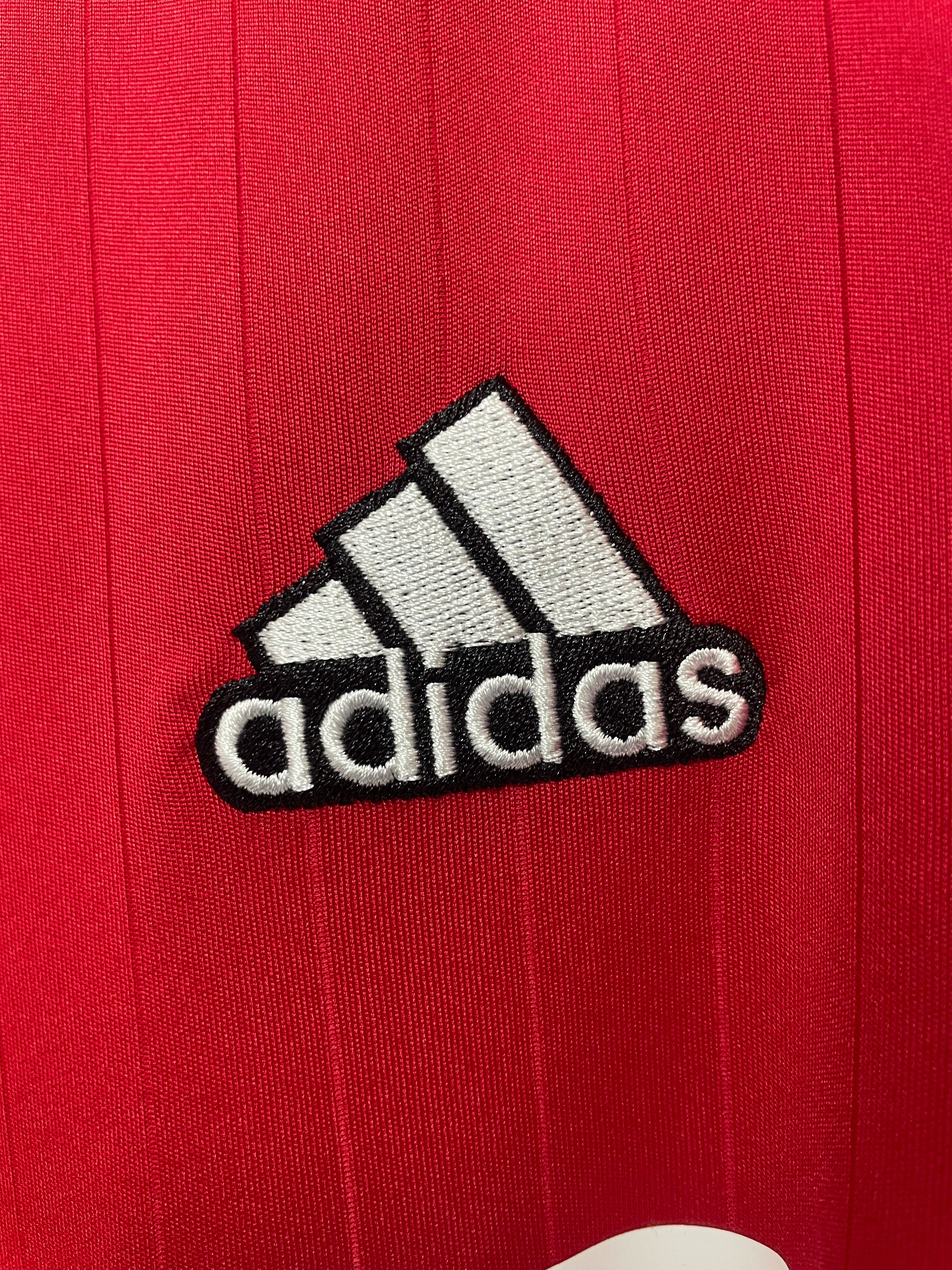 Manchester United 2022/23 Adidas Home Football Jersey - Large