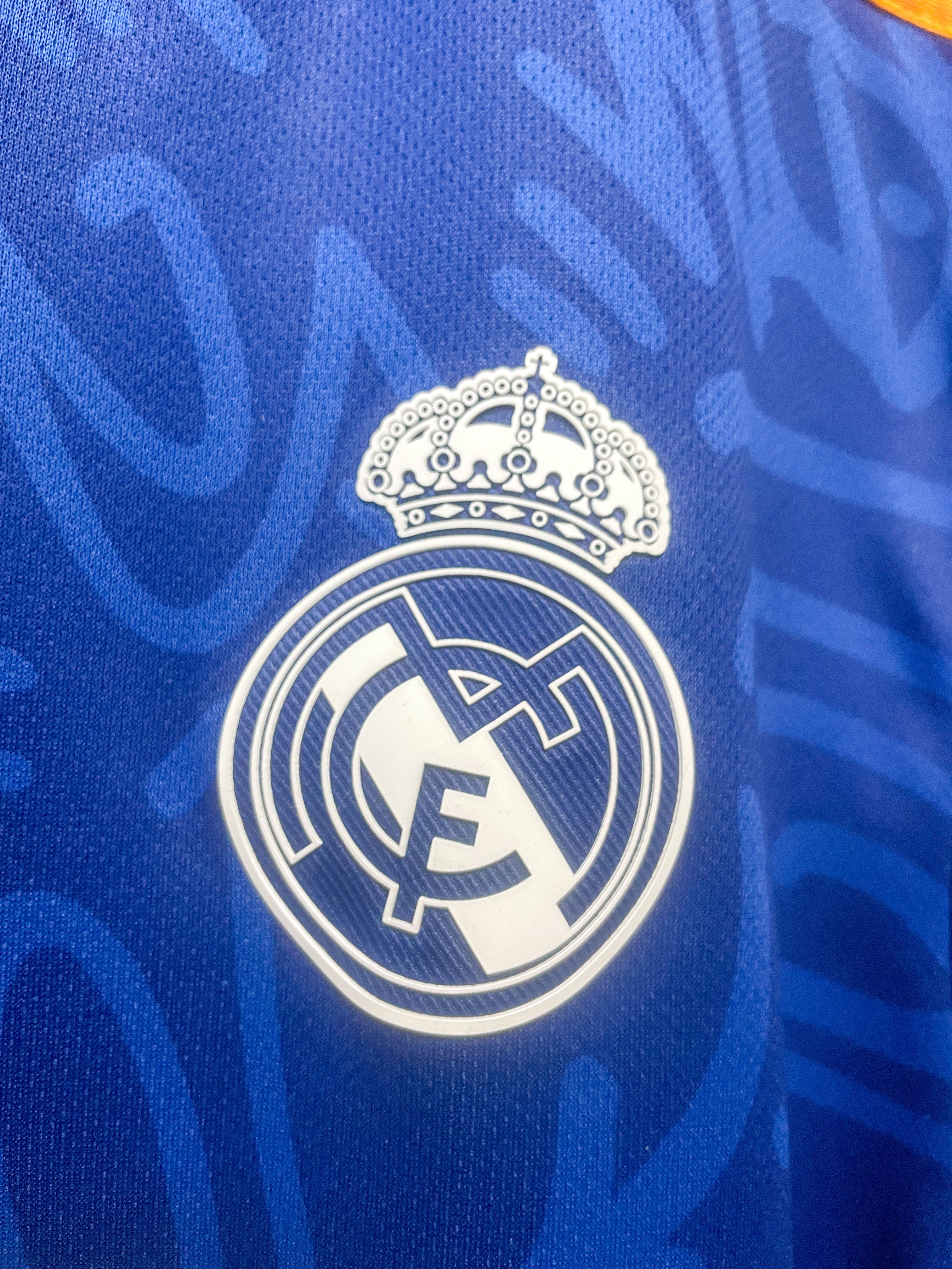Real Madrid 2021/22 Adidas Away Football Jersey - Extra Large