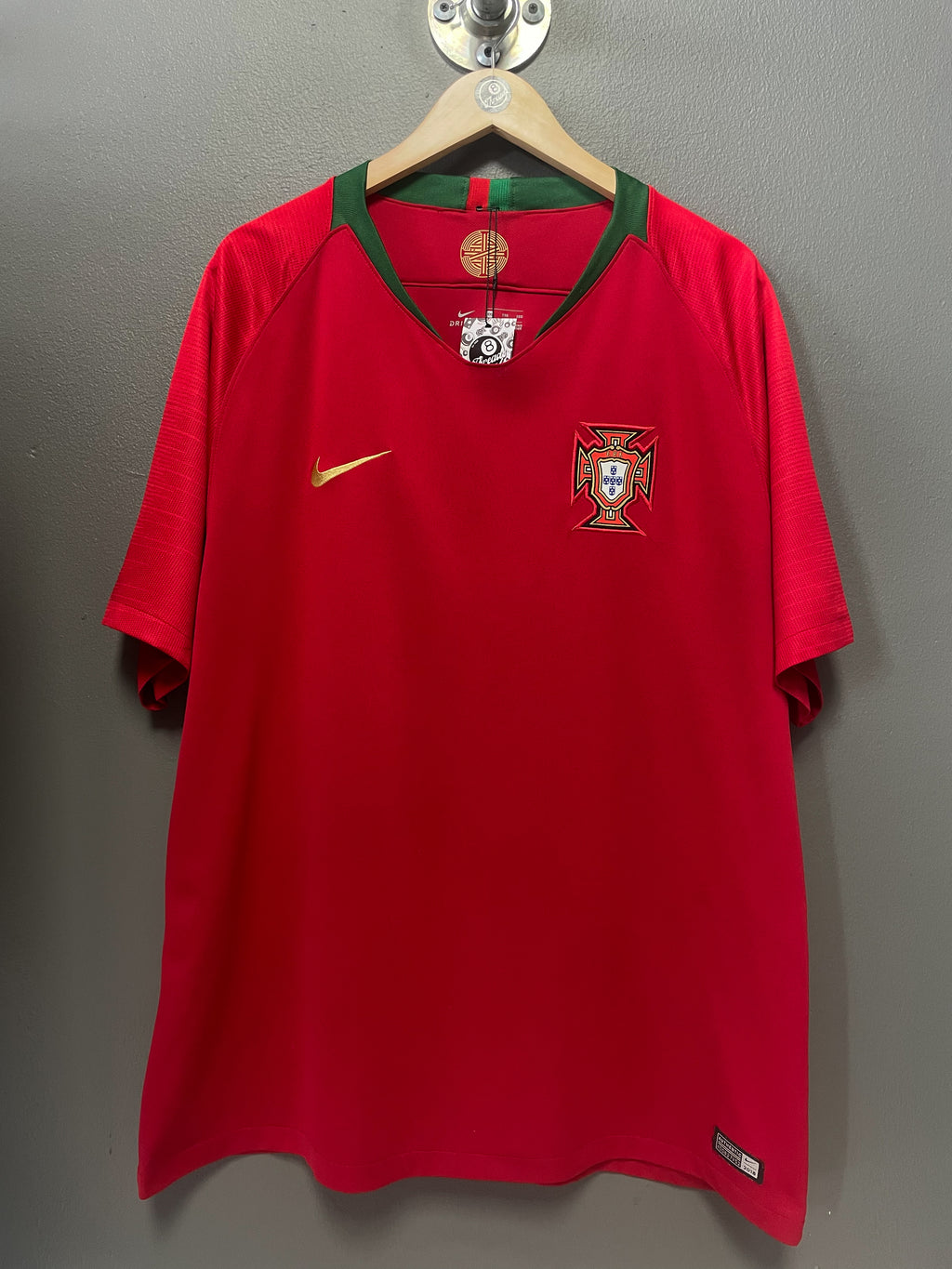 Portugal 2018/19 Home Nike Football Jersey - XXL