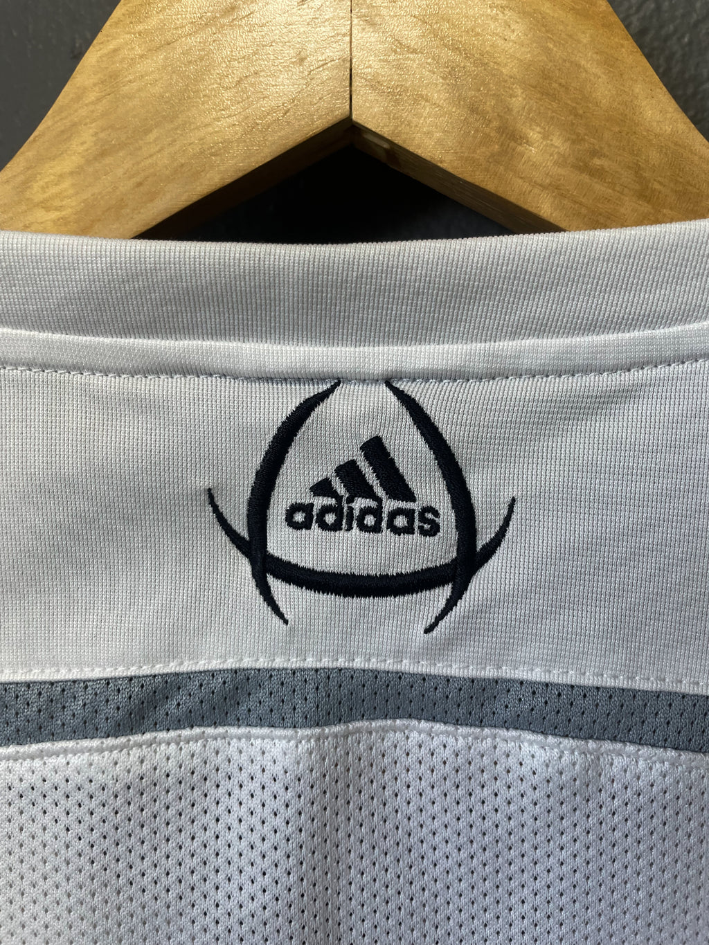 Real Madrid 2004/05 Adidas Prematch Football Jersey - Medium