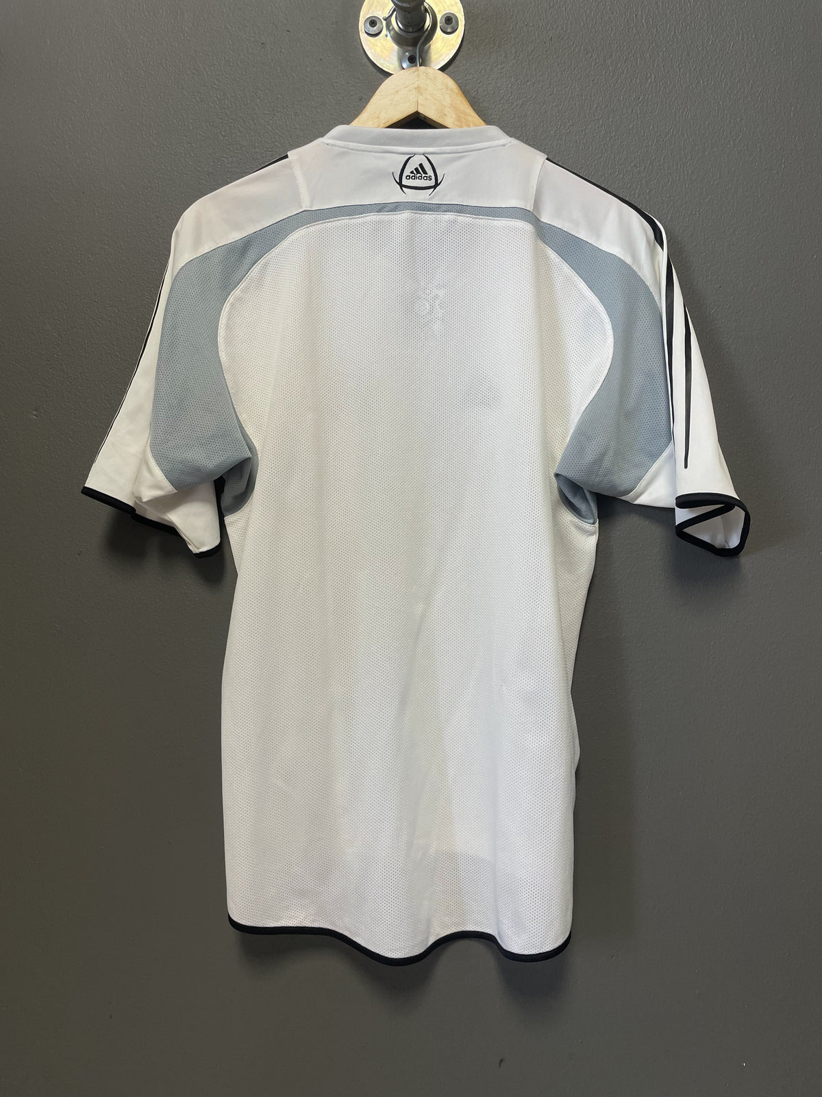 Real Madrid 2004/05 Adidas Prematch Football Jersey - Medium