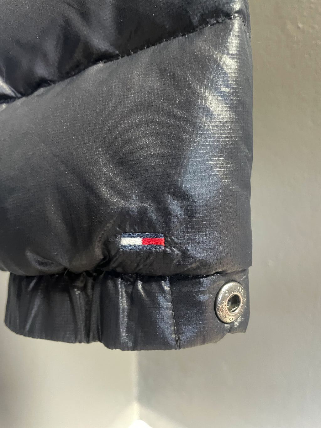 Tommy Hilifger Quilted Down Puffer Jacket - Medium
