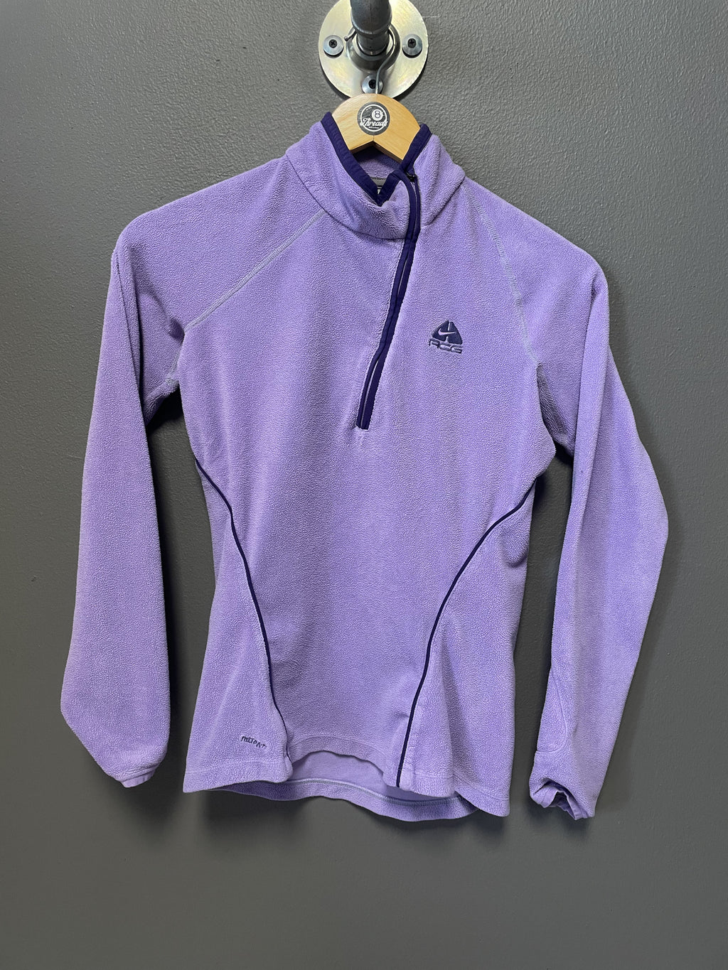 Nike ACG Ladies Active 1/4 Zip Sweater - Small