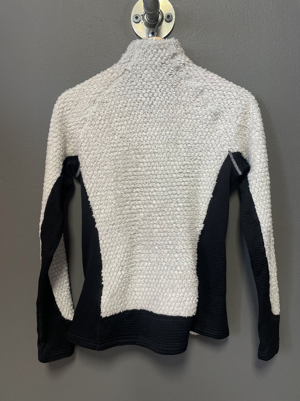 North Face Ladies Active Sherpa Sweater - Small