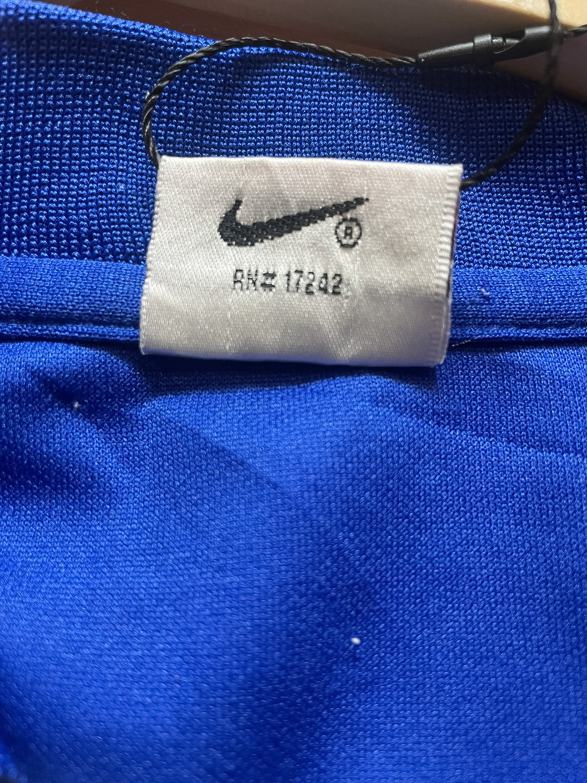 Nike Swoosh Vneck Sports Tee - Large