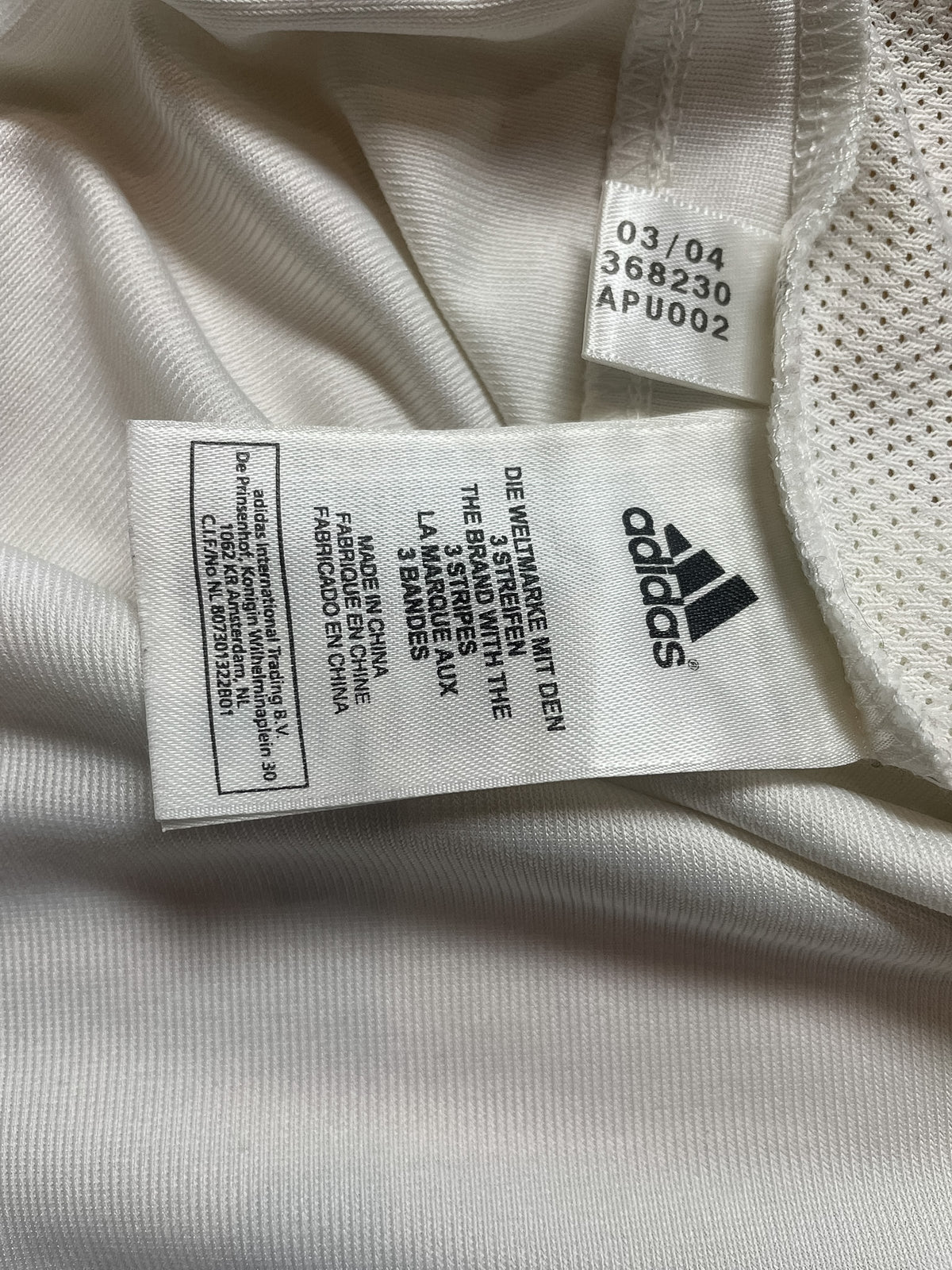 Real Madrid 2004/05 Adidas Prematch Football Jersey - Medium