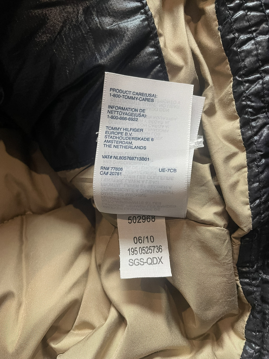 Tommy Hilifger Quilted Down Puffer Jacket - Medium