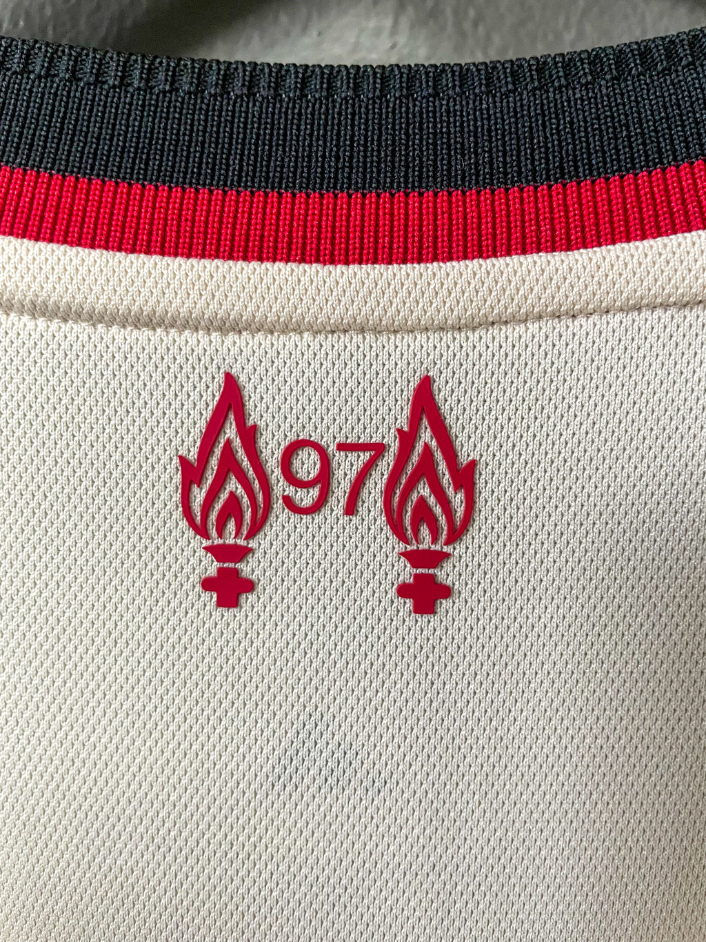 Liverpool 2025/26 Adidas Away Football Jersey - Extra Large