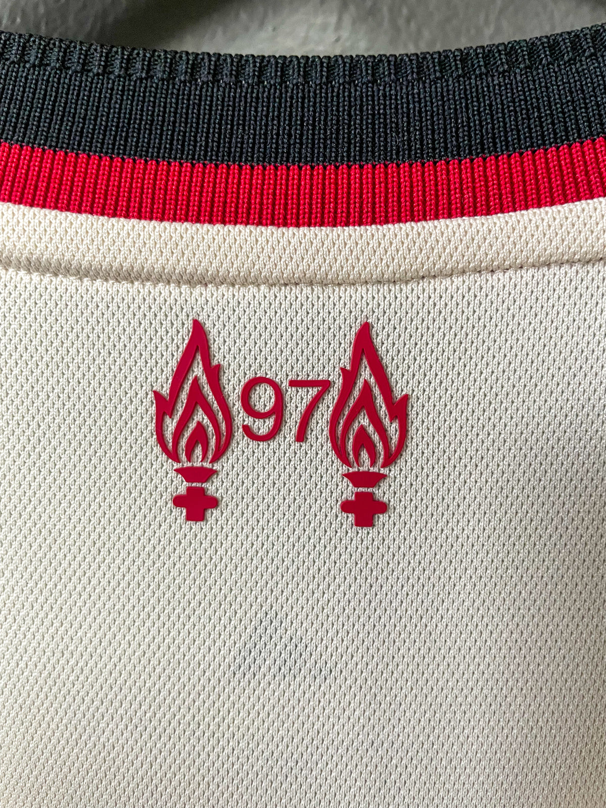 Liverpool 2025/26 Adidas Away Football Jersey - Extra Large