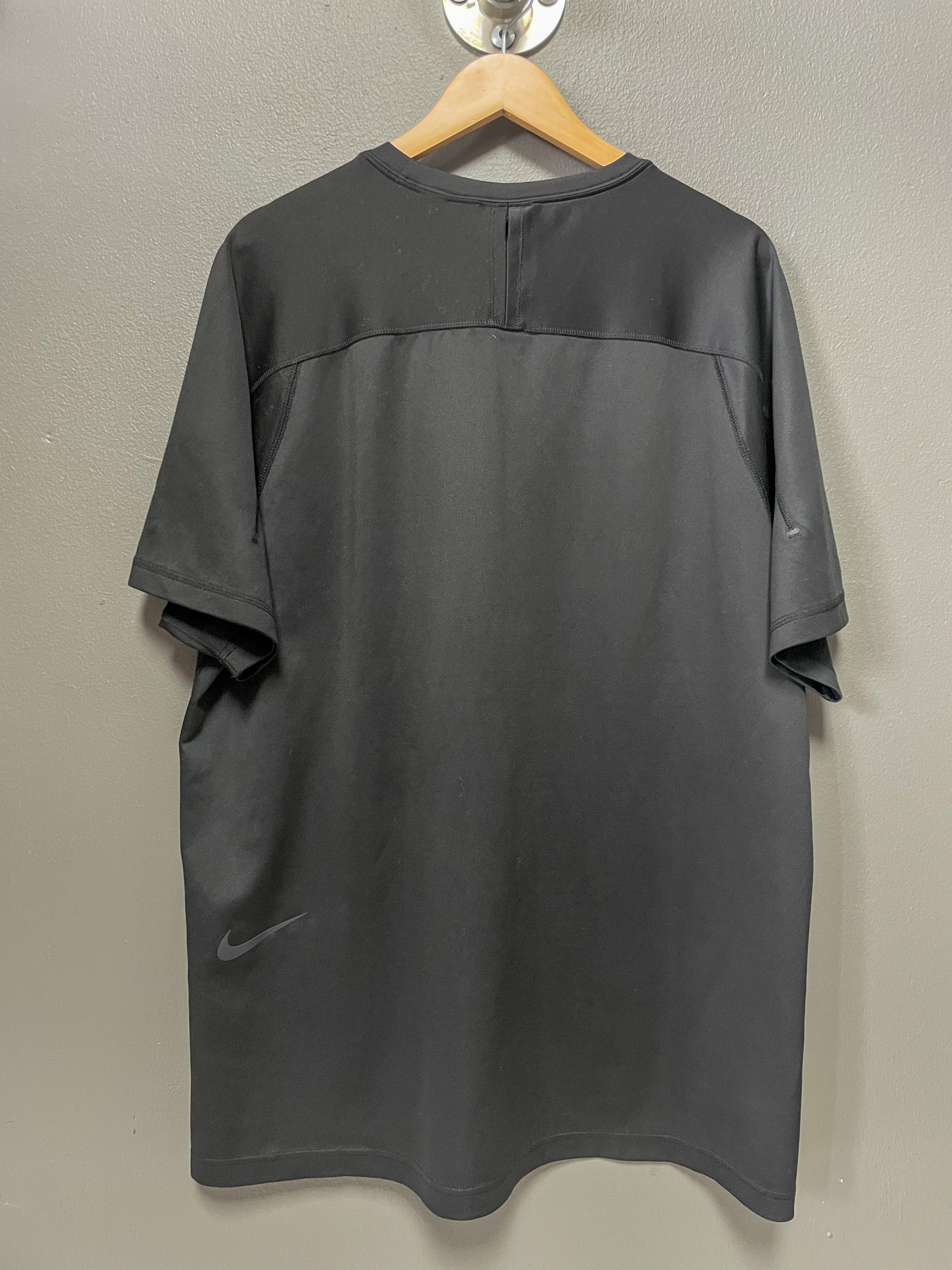 Nike Coordinates Athletic Tee - Extra Large
