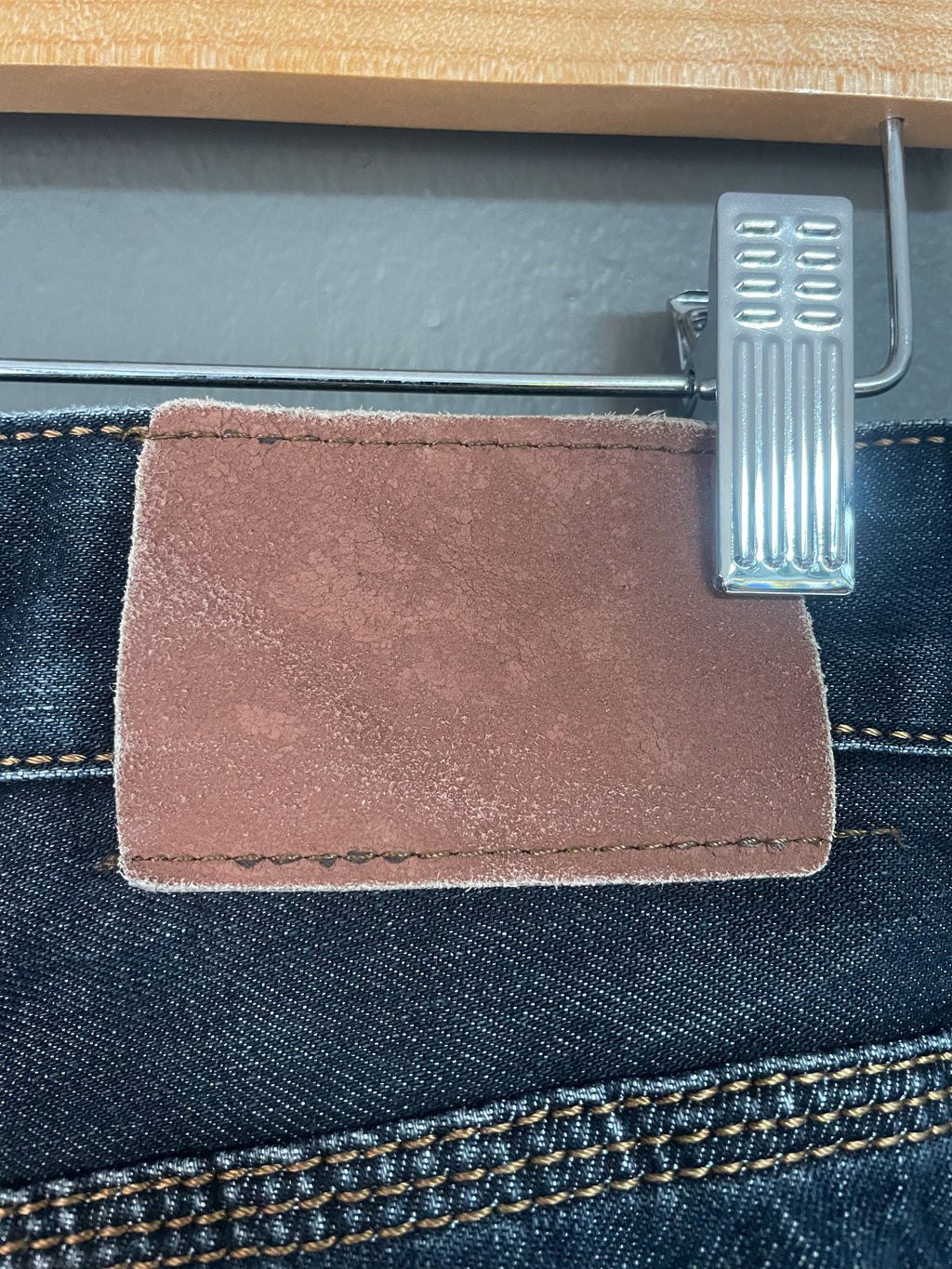 Burberry Denim Jeans - 34 (Large)