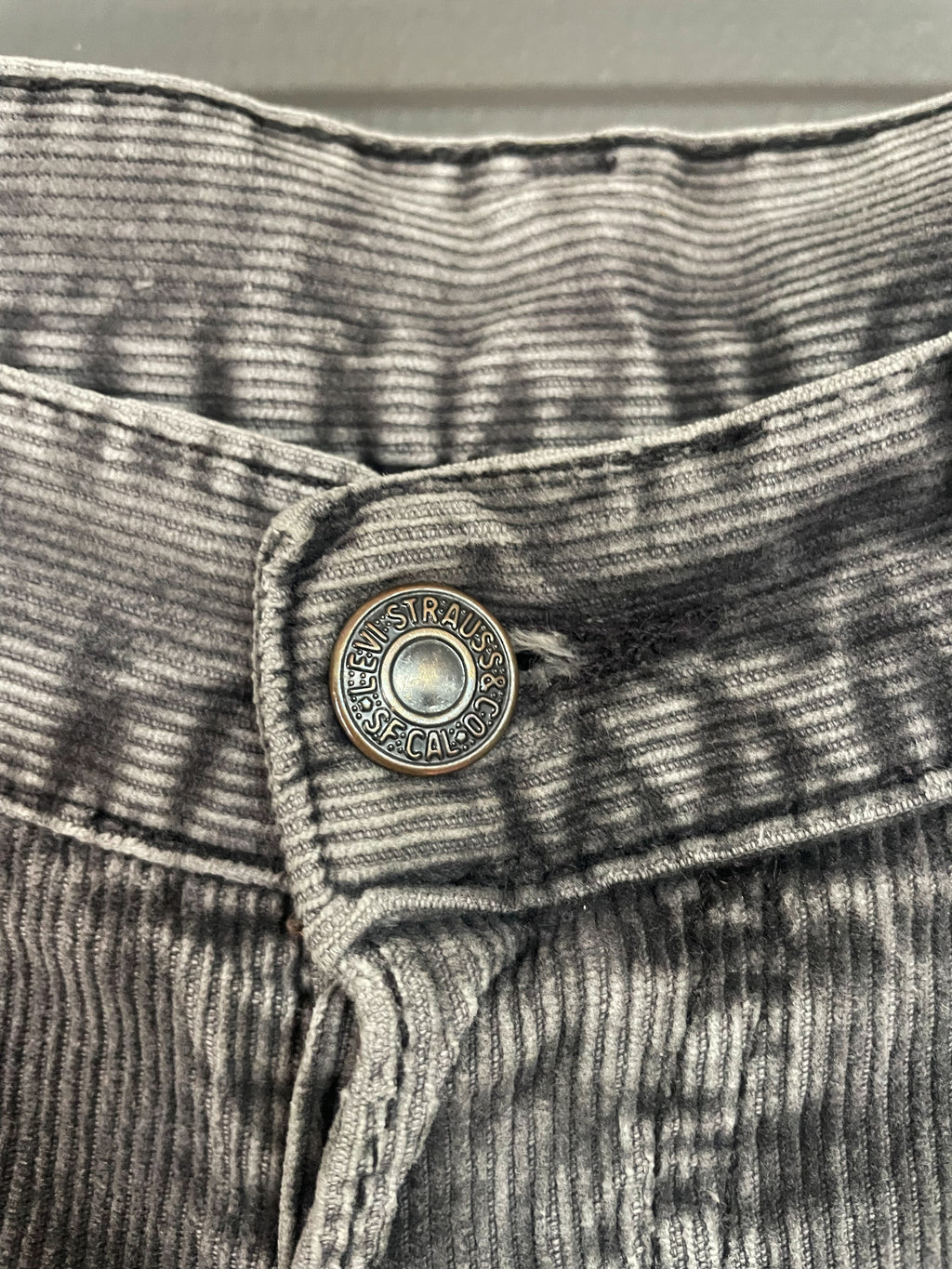 Levi Strauss Corduroy Pants - 29 (Small)