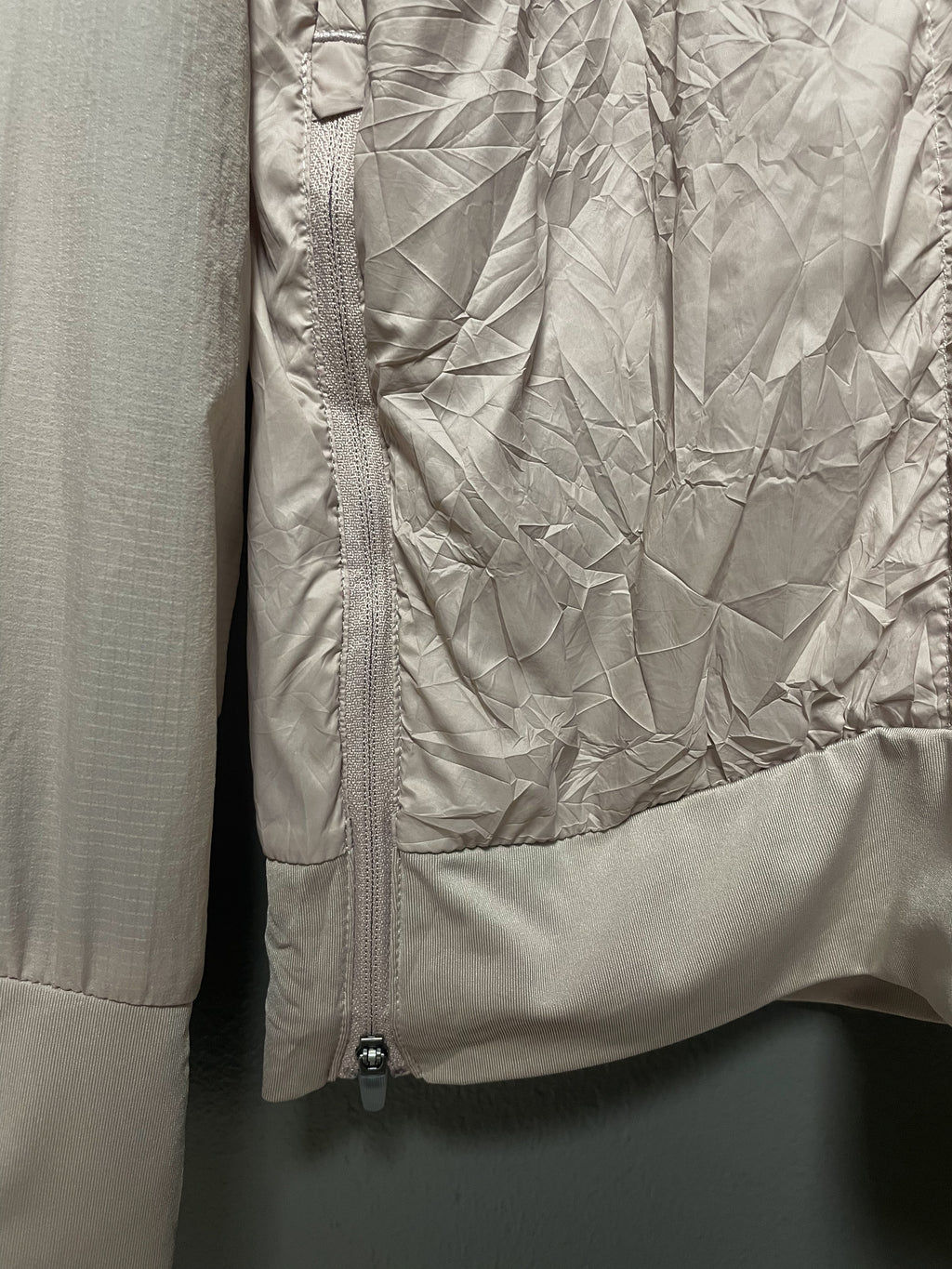 Nike Lightweight Ladies Running Jacket - Medium