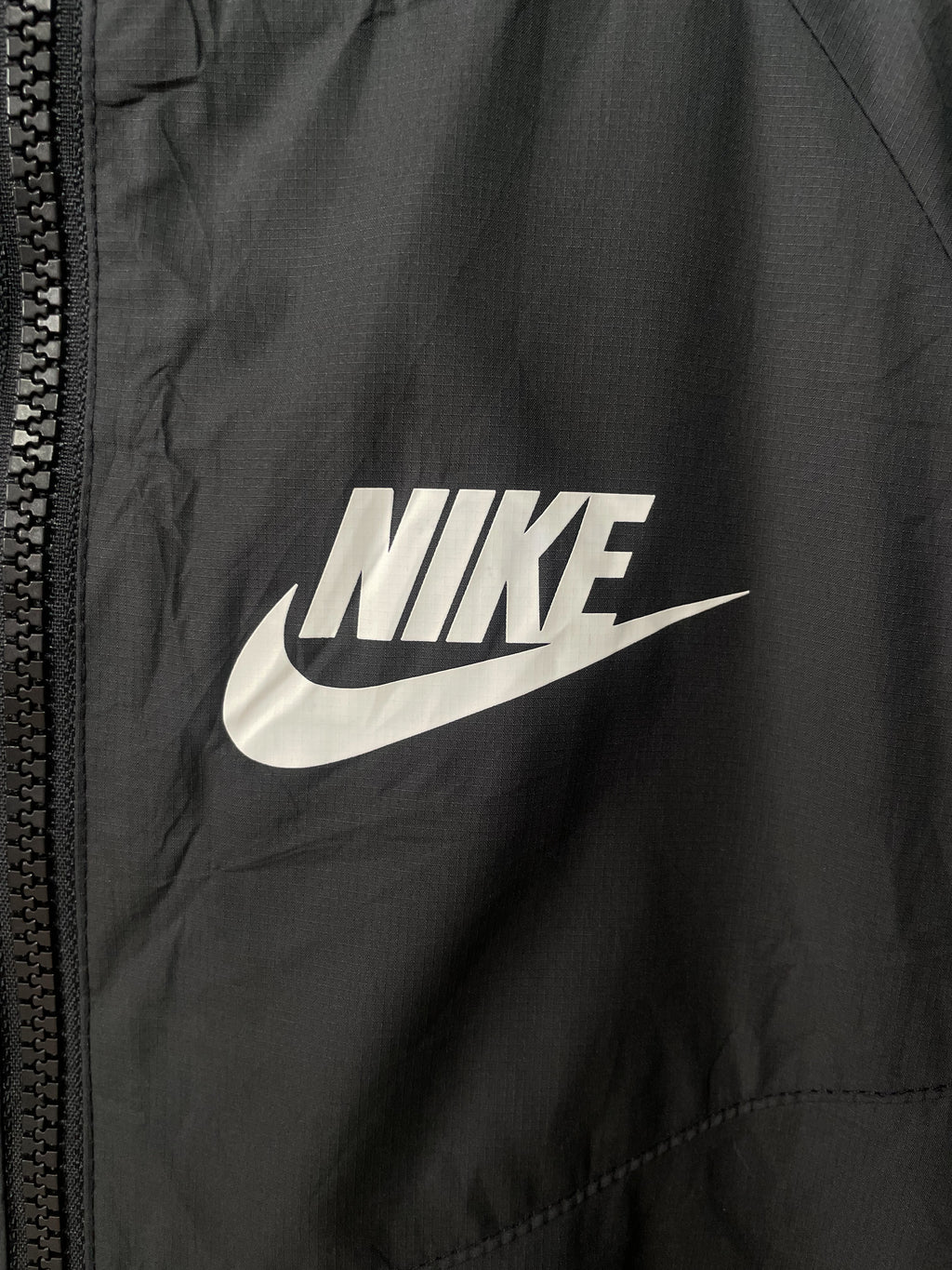 Nike Lightweight Ladies Jacket - Small