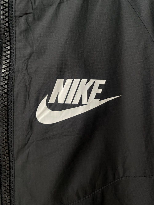 Nike Lightweight Ladies Jacket - Small