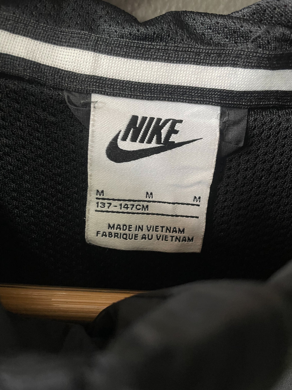 Nike Lightweight Ladies Jacket - Small