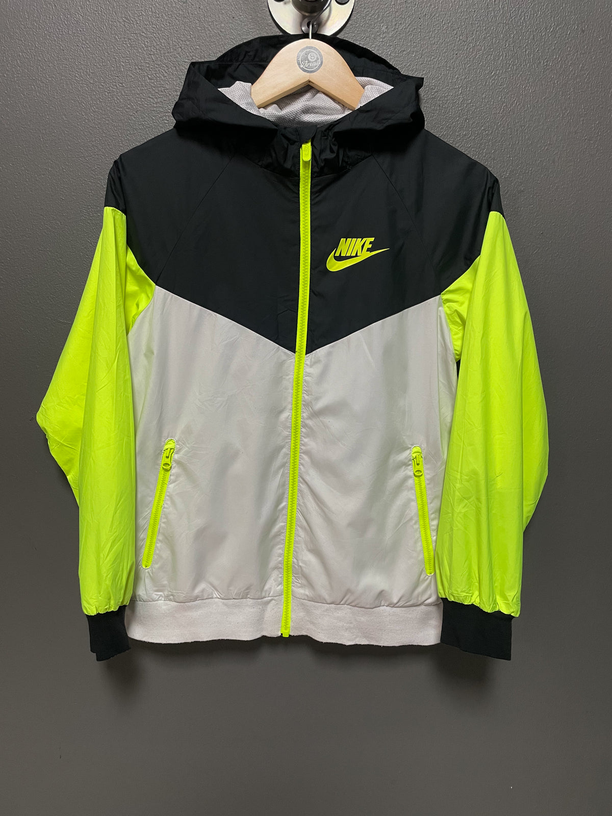 Nike Lightweight Jacket - Small