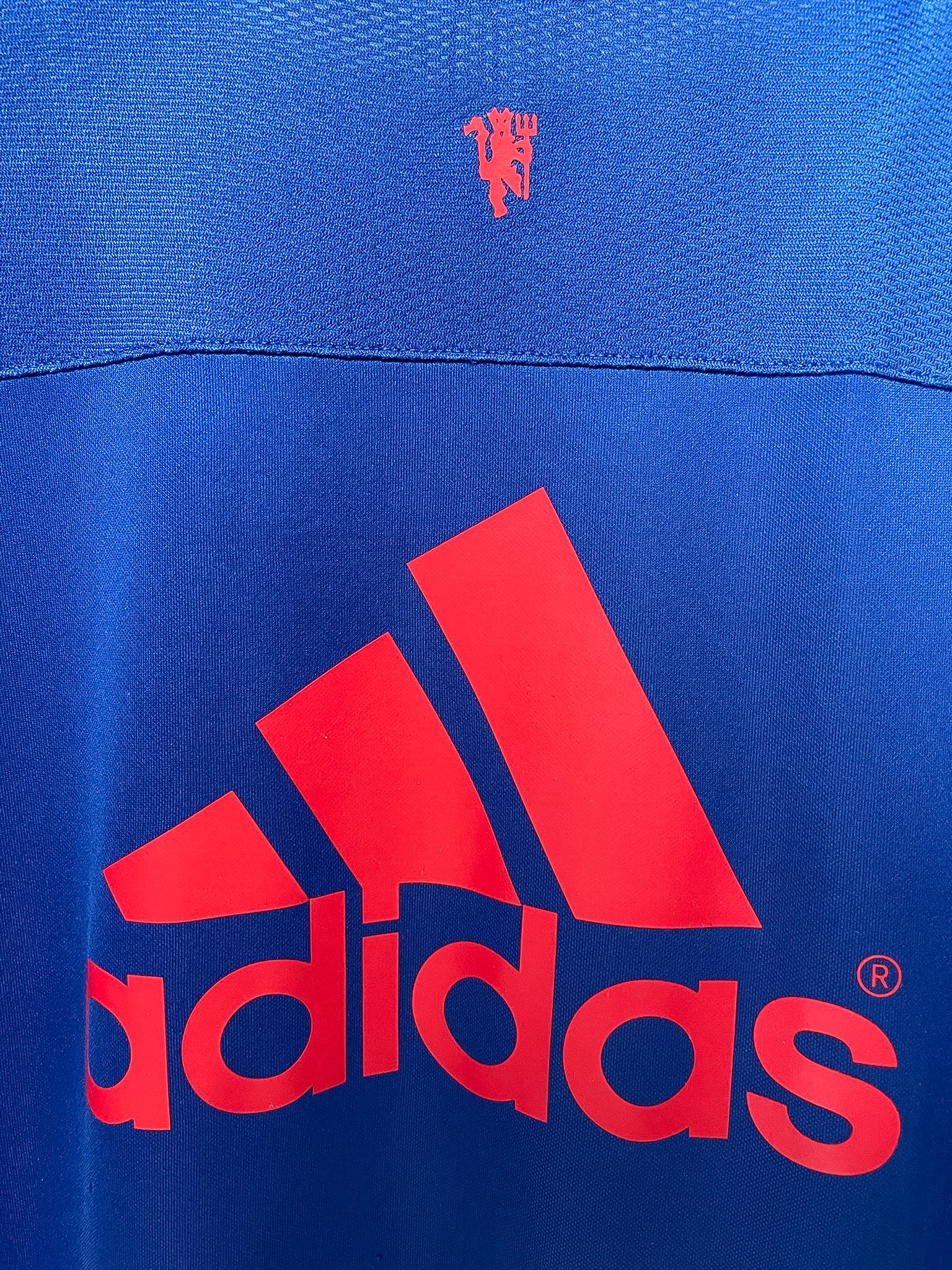 Manchester United 2015/16 Adidas Training Football Jersey - Large